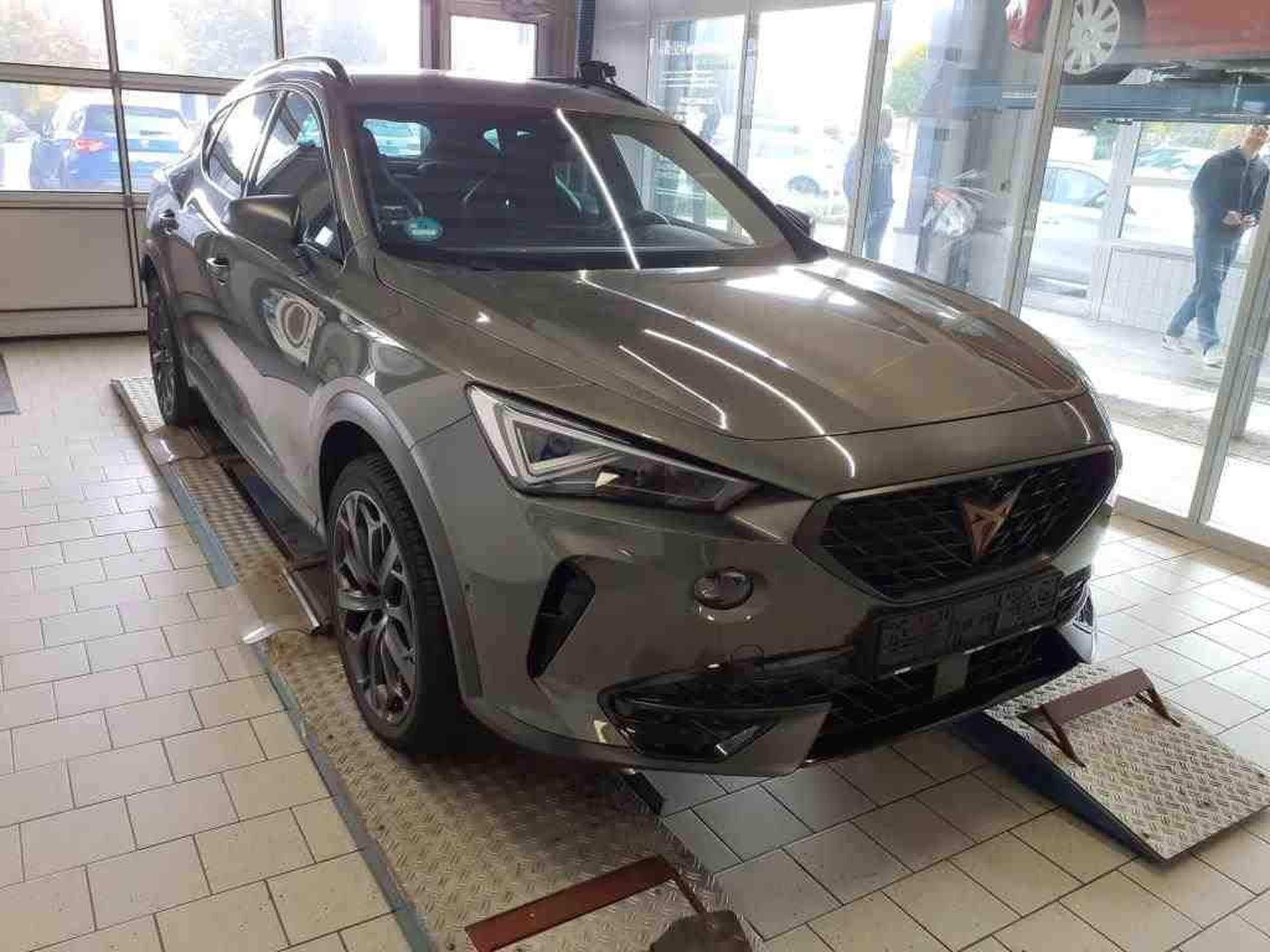 Cupra Formentor VZ Tribe Edition 245CV eHybrid DSG6 ** VSS** MATRIX** CAM 36 (2023) - Photo 3