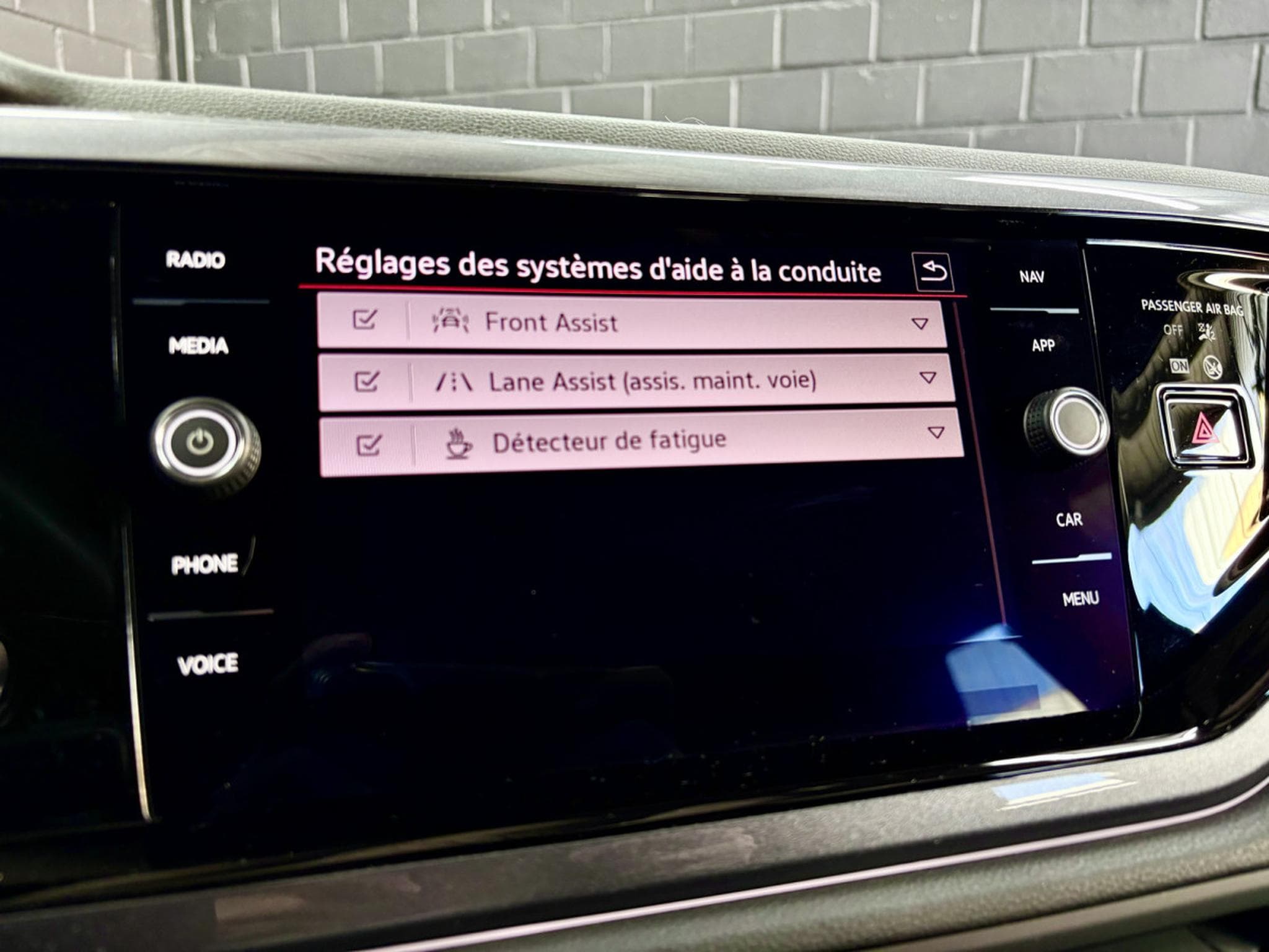 VW Polo 2.0 TSI 207 CV DSG7 **BEATS** MATRIX ** VIRTUAL** (2023) - Photo 18