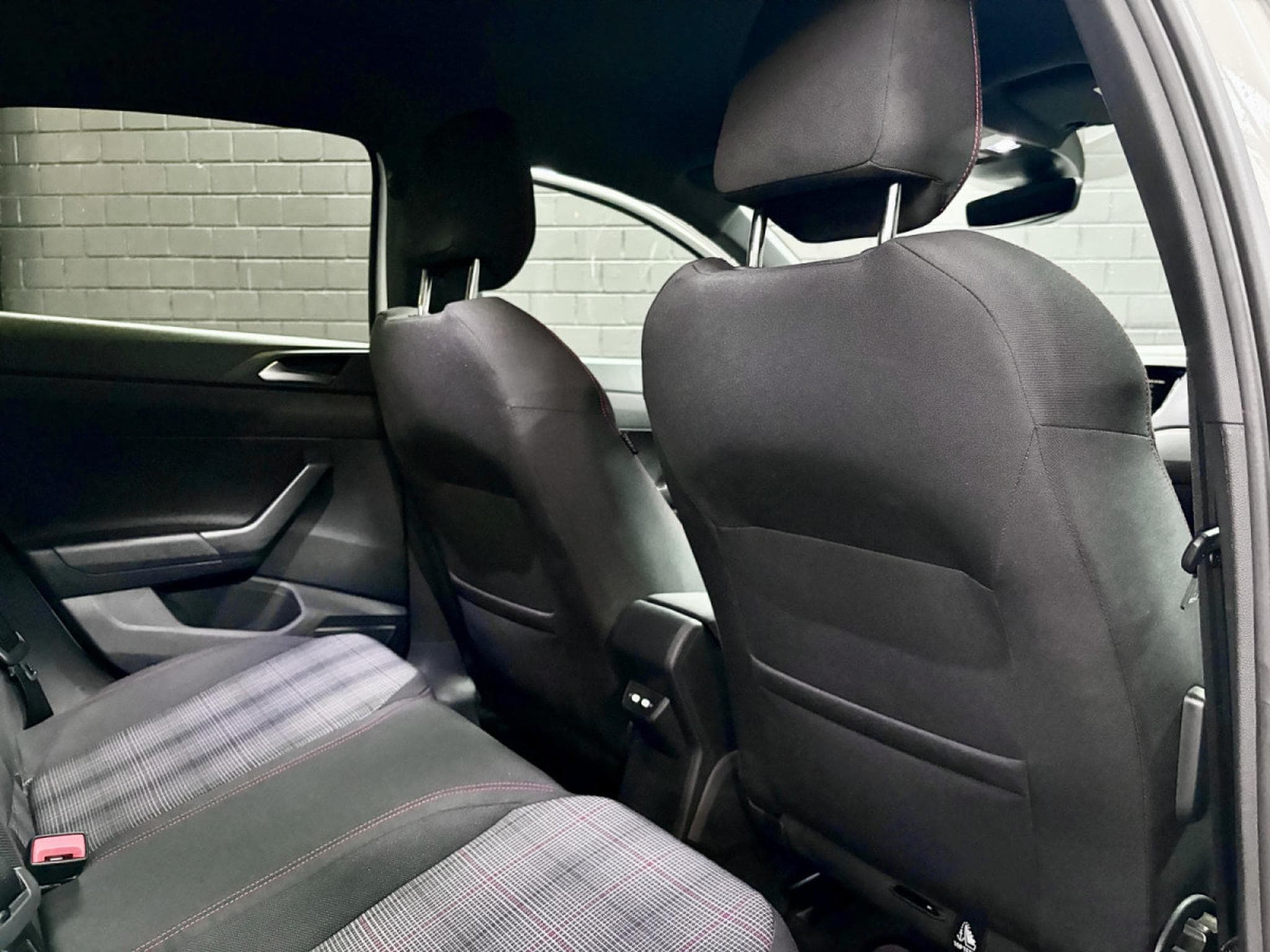 VW Polo 2.0 TSI 207 CV DSG7 **BEATS** MATRIX ** VIRTUAL** (2023) - Foto 8