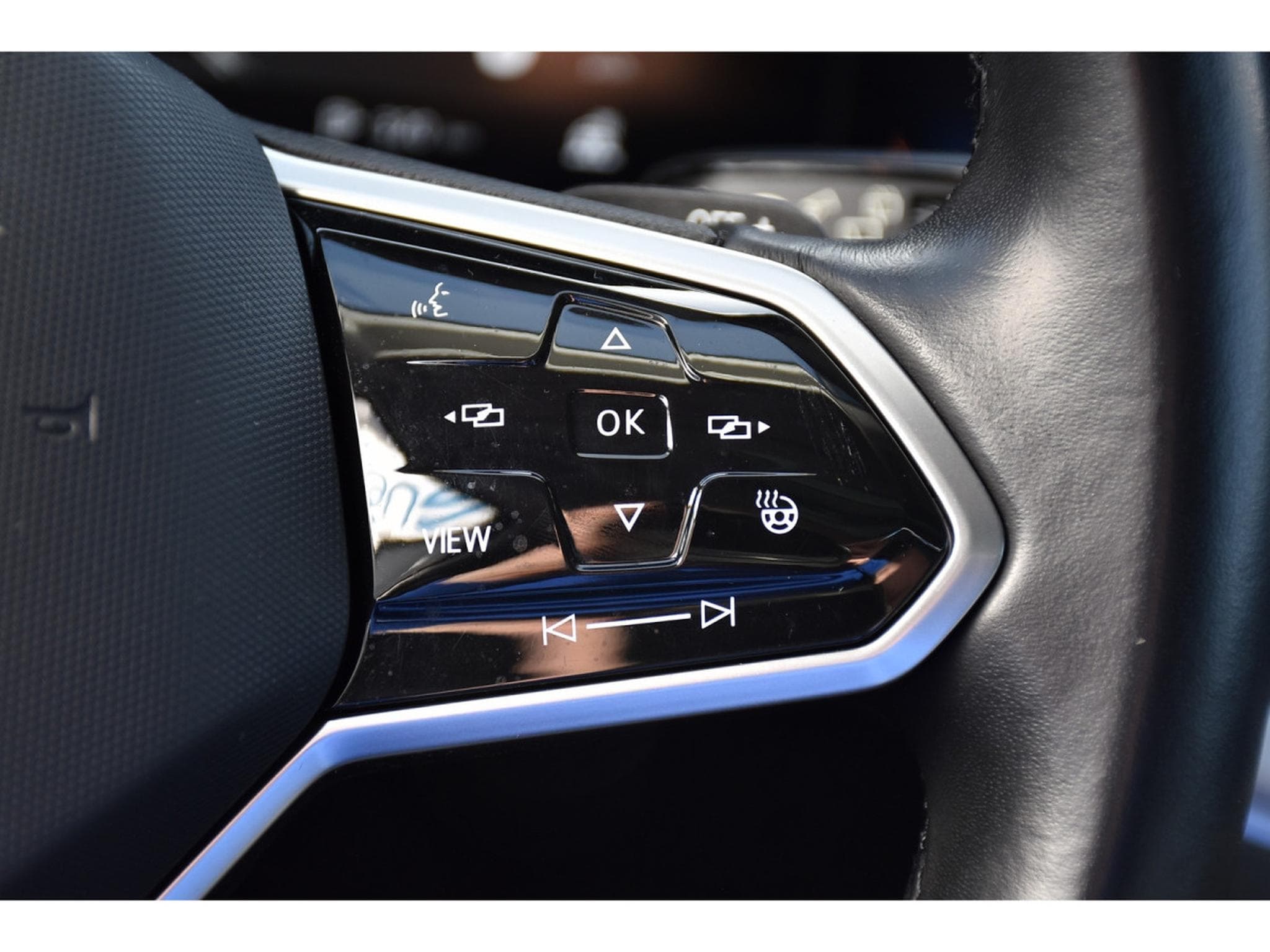 VW Touareg 3.0 TDI 4Motion R-Line Tip PANO CHFF ADD ATT RMQ MEM 1° MAIN (2021) - Photo 18