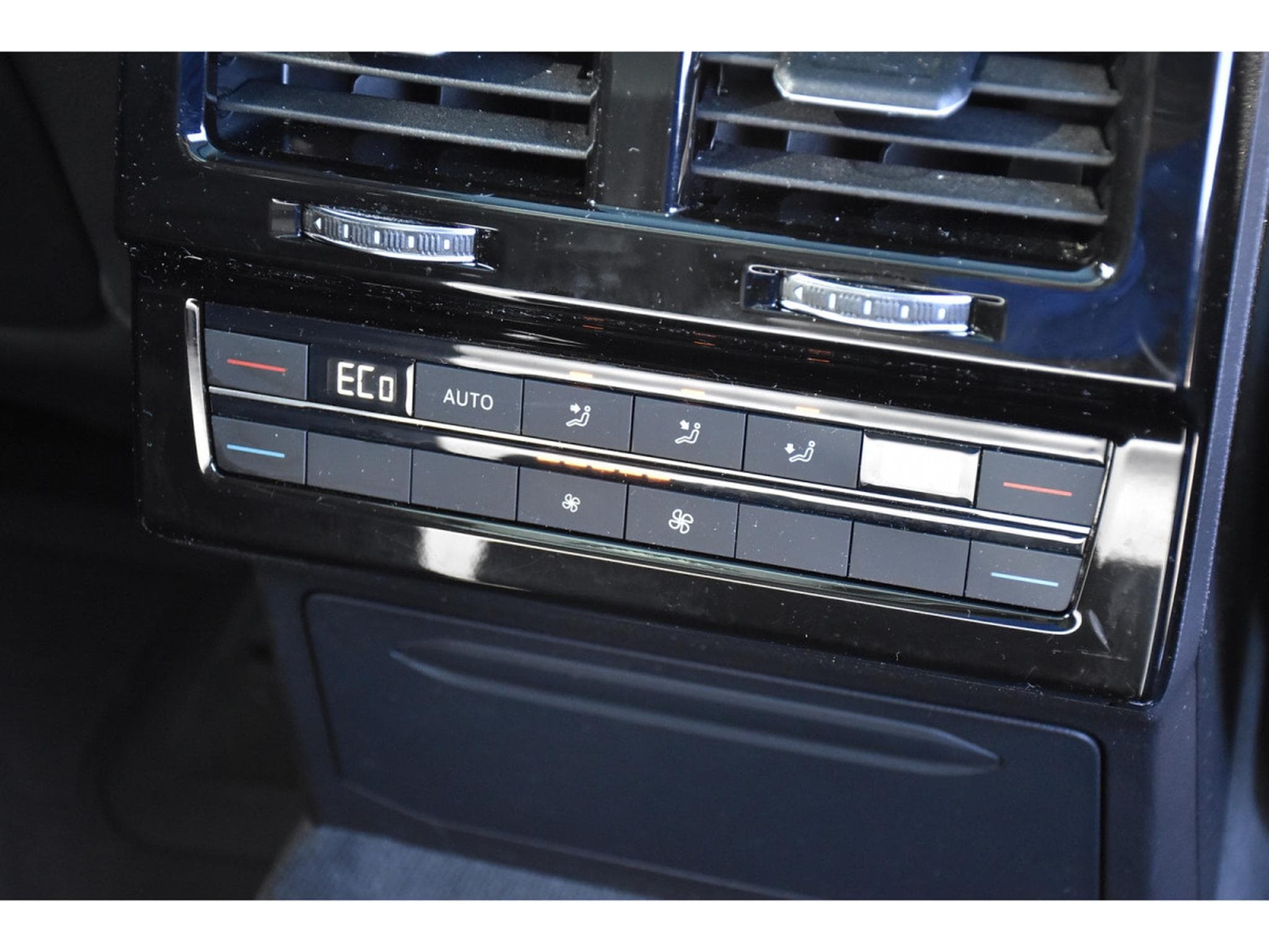 VW Touareg 3.0 TDI 4Motion R-Line Tip PANO CHFF ADD ATT RMQ MEM 1° MAIN (2021) - Photo 21