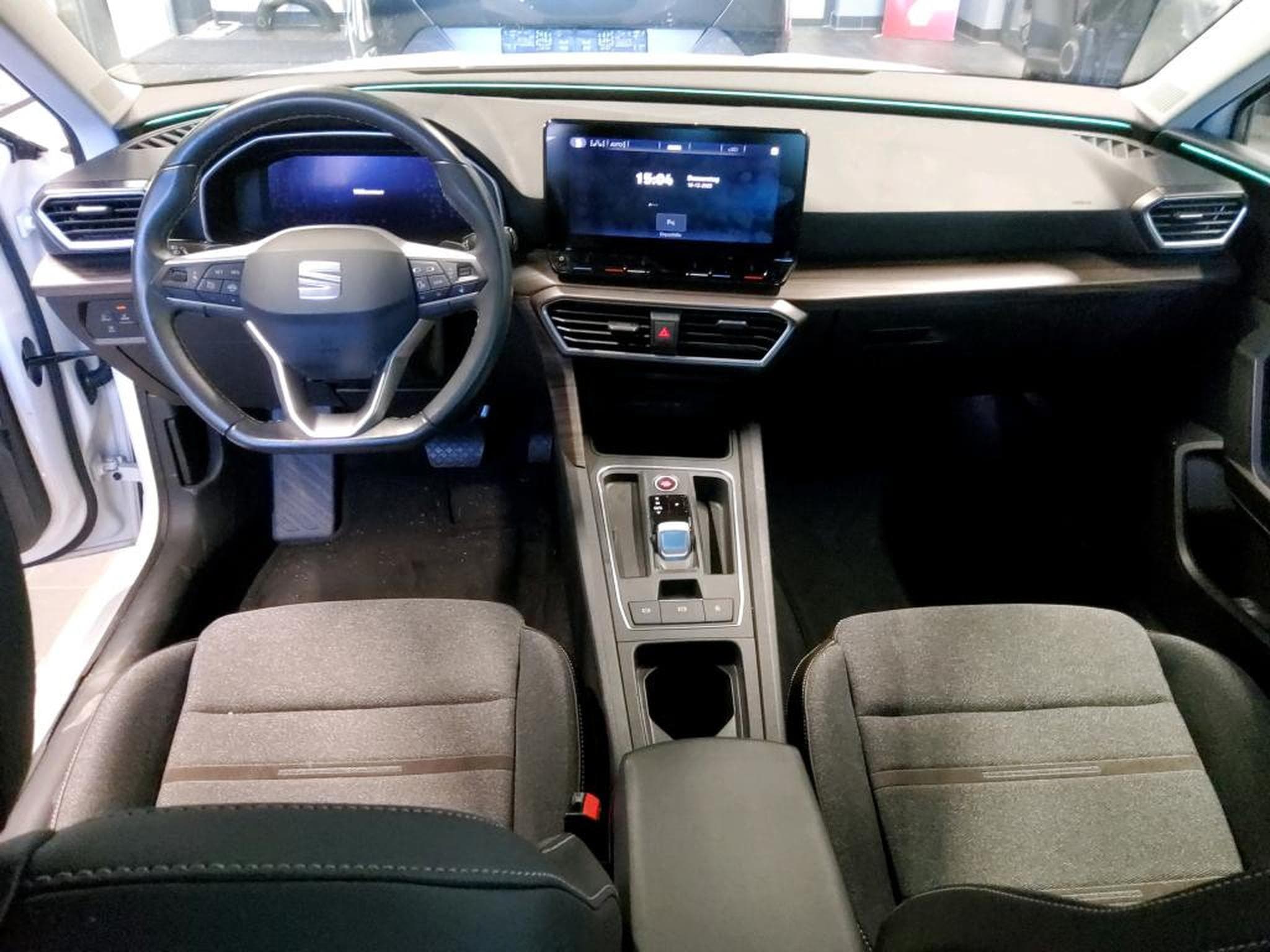 Seat Leon IV Xcellence 1.4 e-Hybrid 204CV DSG 6  *4 SAISONS* *CAMERA* (2022) - Foto 6