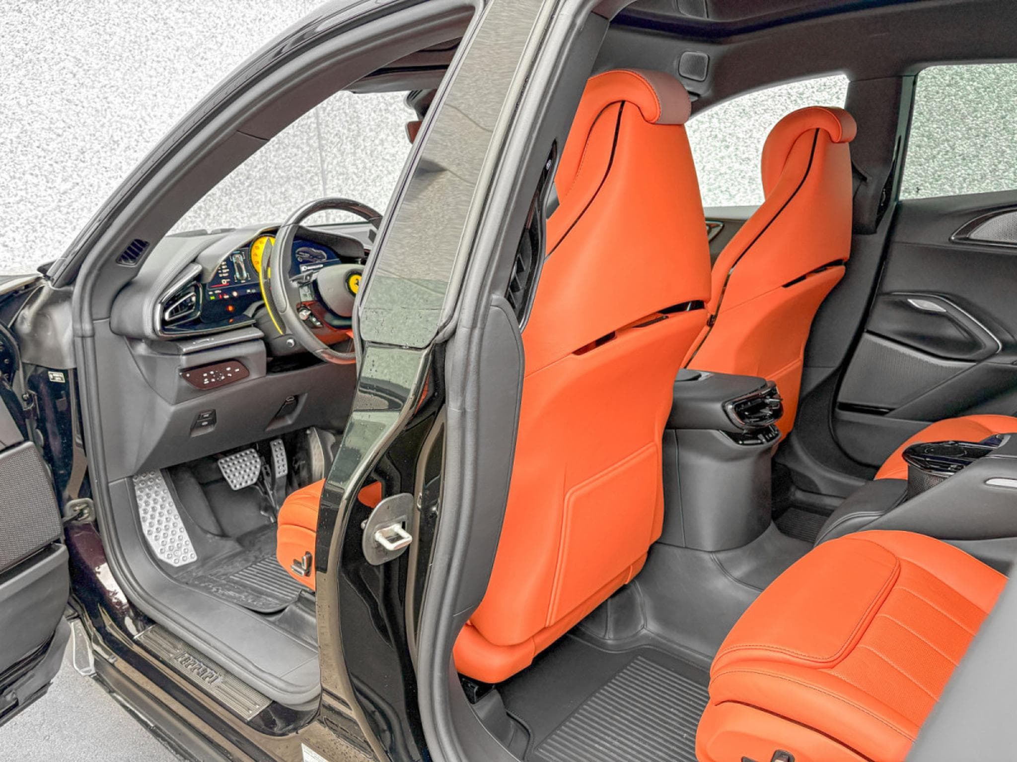 Ferrari Purosangue V12/NO VAT/NERO PUROSANGUE/CARBON/FULL (2024) - Photo 21