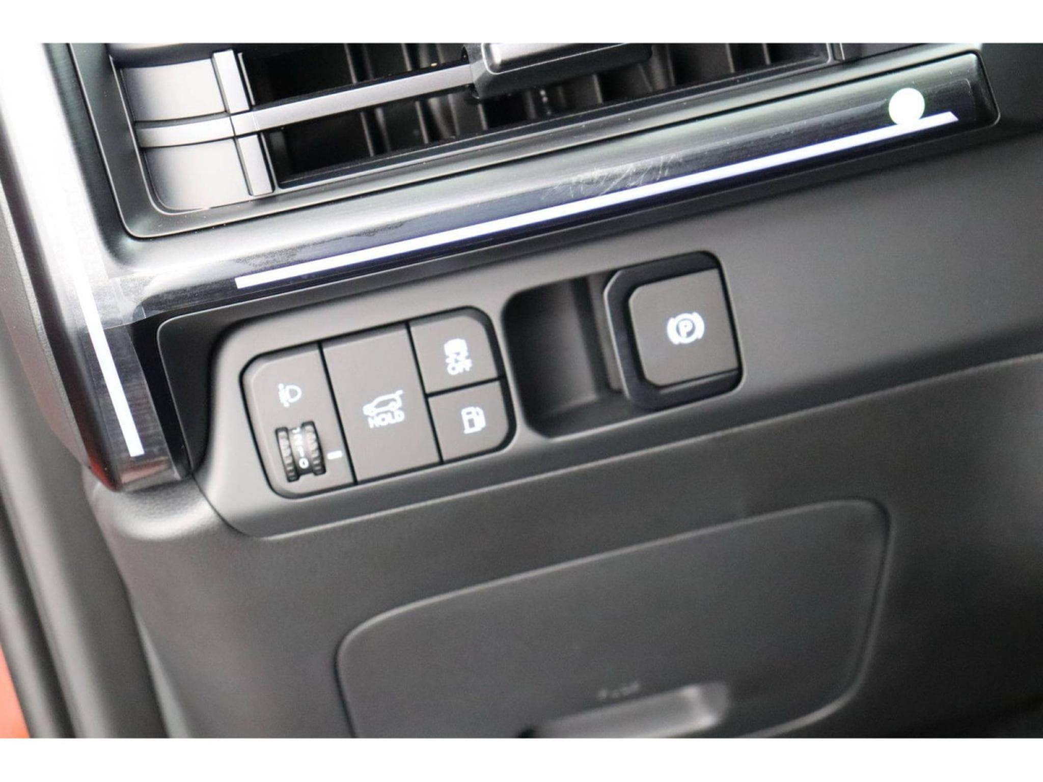 Hyundai Santa Fe 1.6 T-GDI PLUG-IN 253 HTRAC BVA6 (2025) - Photo 16