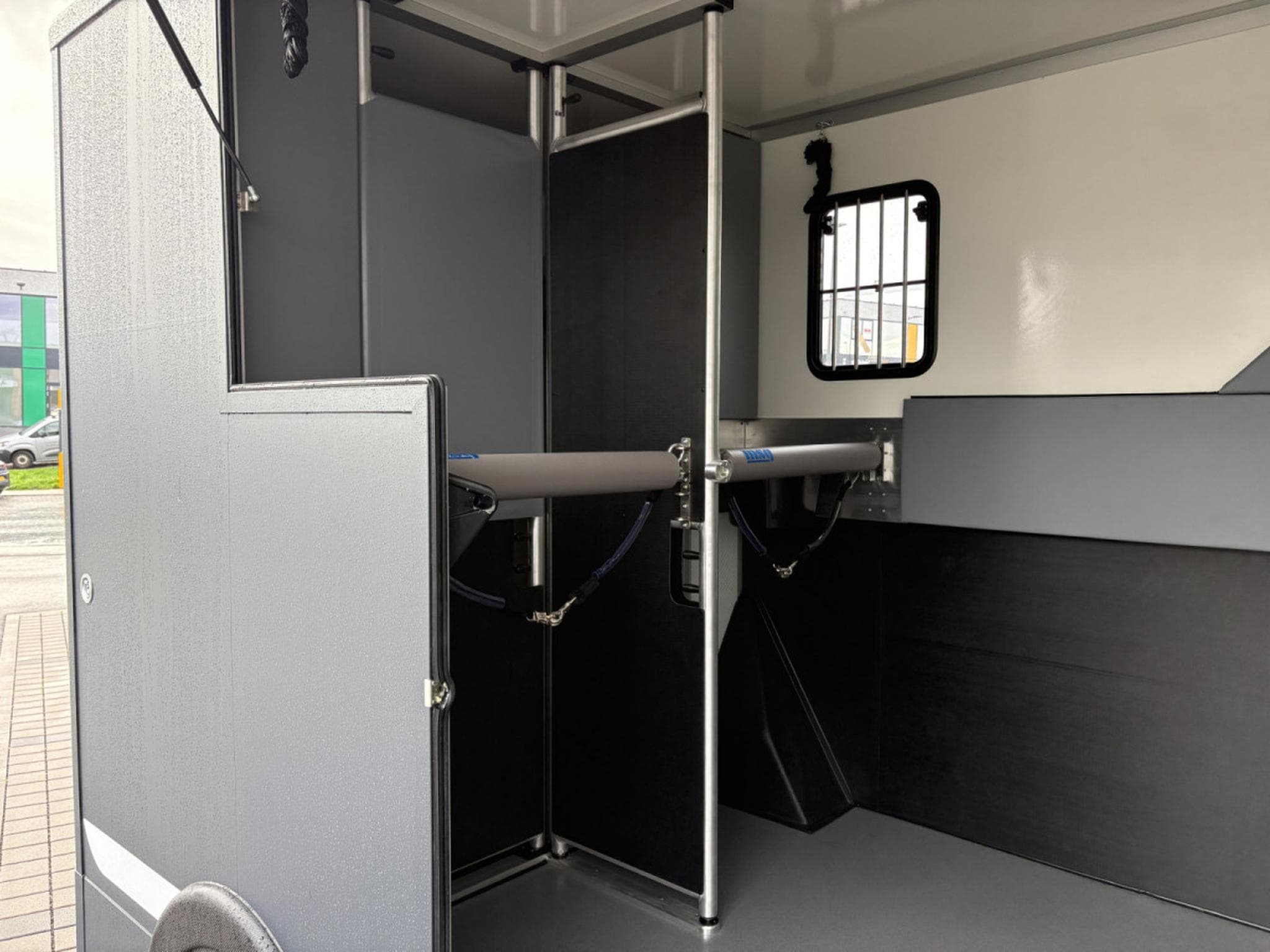 Maxus Deliver 9 3.5T MAXUS DELIVER 9 – MSG STALLION LIGHT (2026) - Photo 13