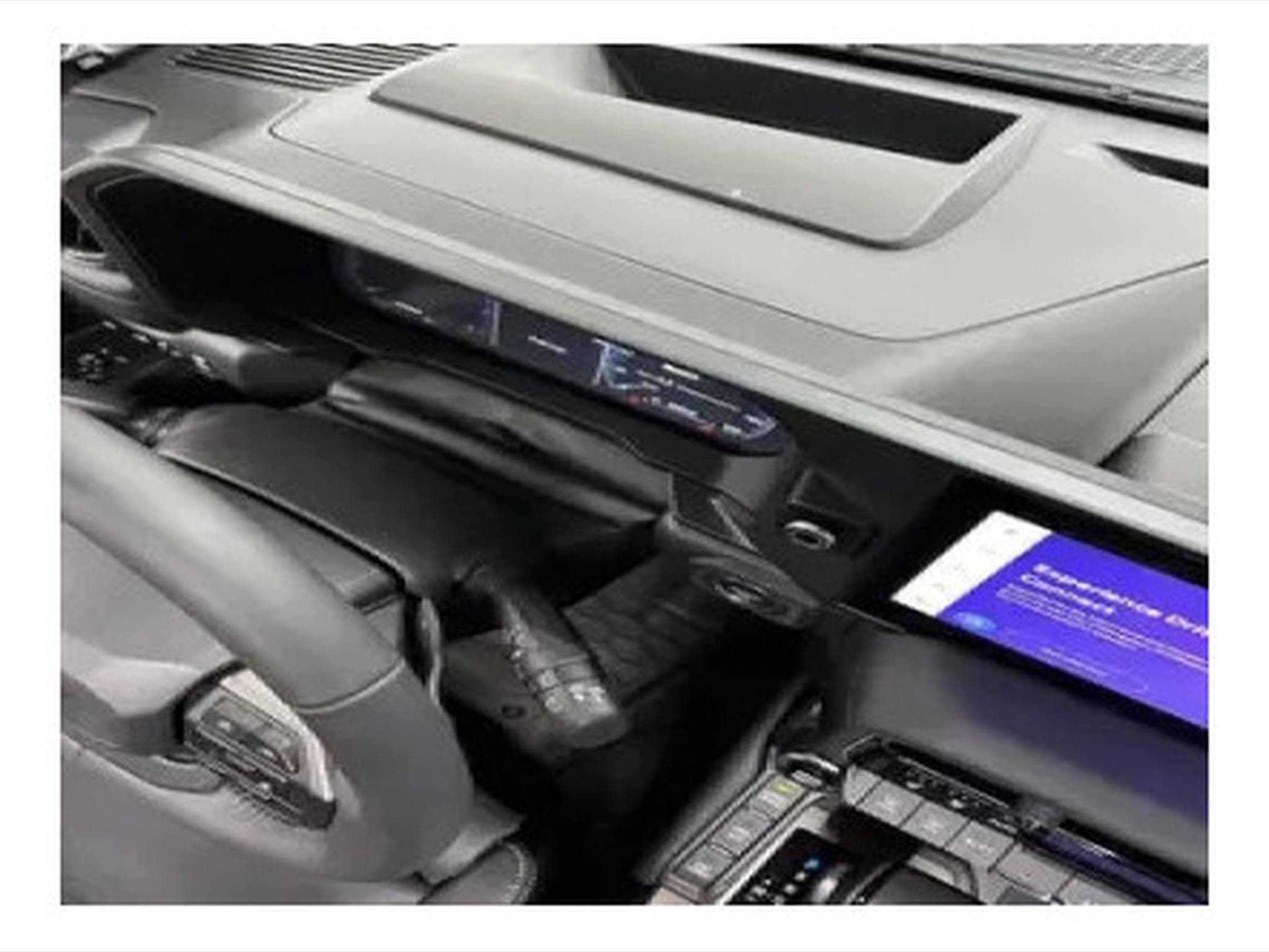 Toyota Land Cruiser HYBRID 2.4 (2026) - Photo 11