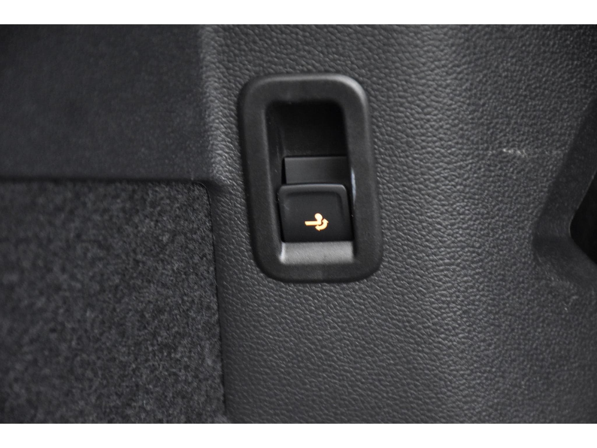 VW Golf 2.0 TDI Life TO ACC LANE SIDE GPS CAM ATT RMQ 1° MAIN (2024) - Photo 23