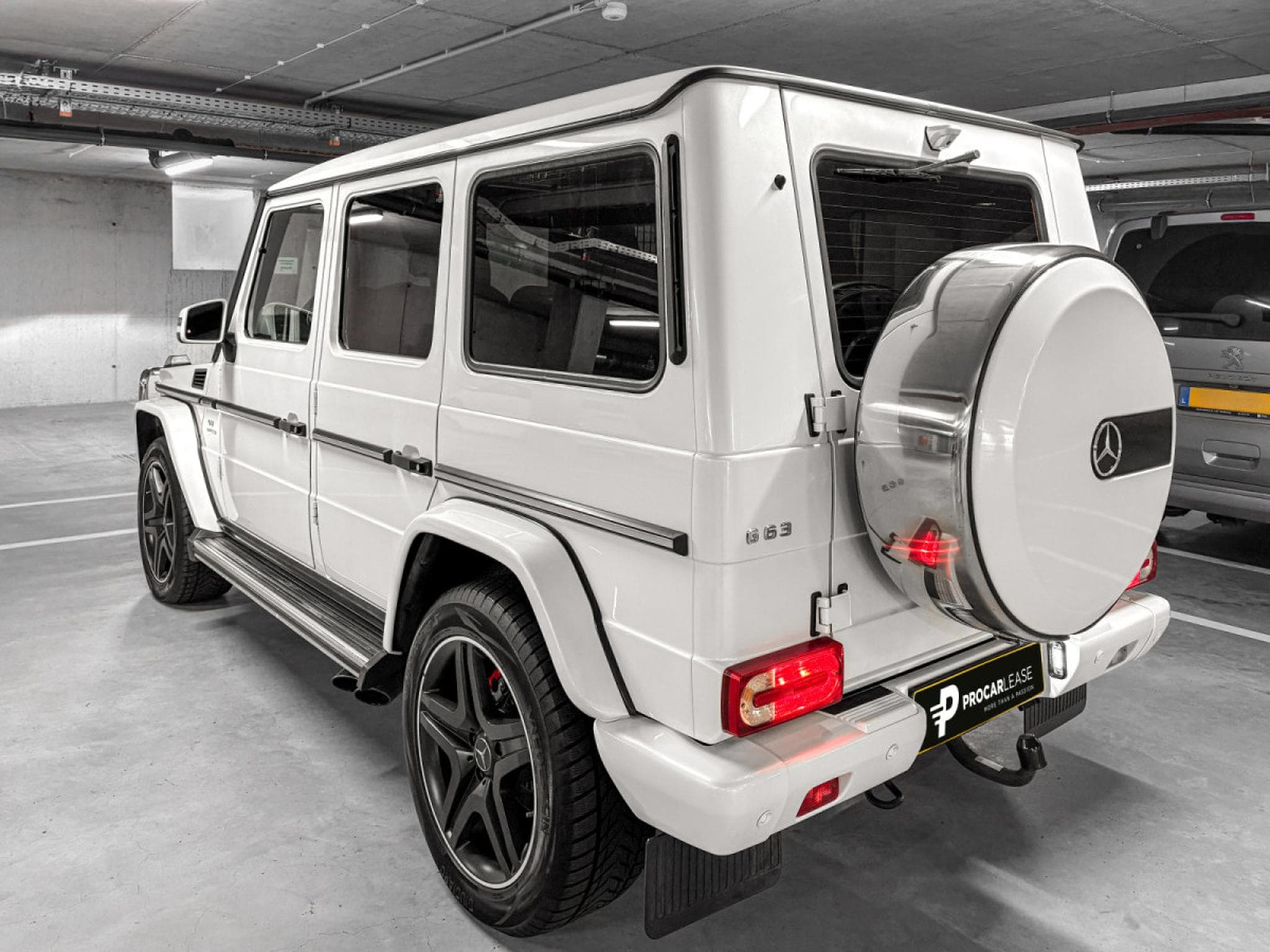 Mercedes G 63 AMG G63 AMG DESIGNO/DISTRO+/MULTMEDIA/VOLL (2015) - Photo 4