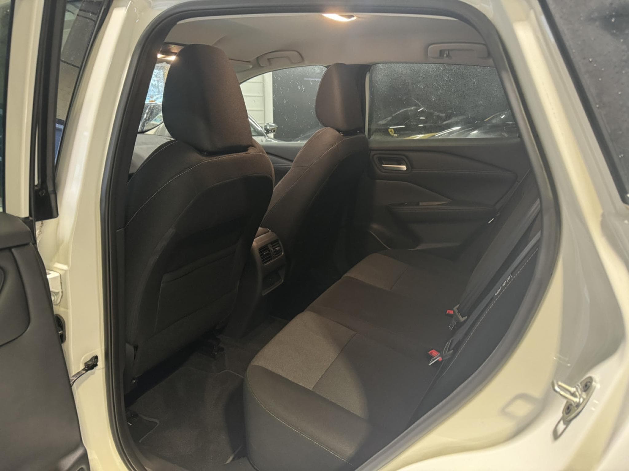 Nissan Qashqai 1.3 Mild Hybrid/Tekna+ Xtronic/1'/360°/NAVI/KEYLESS/Led (2022) - Photo 13