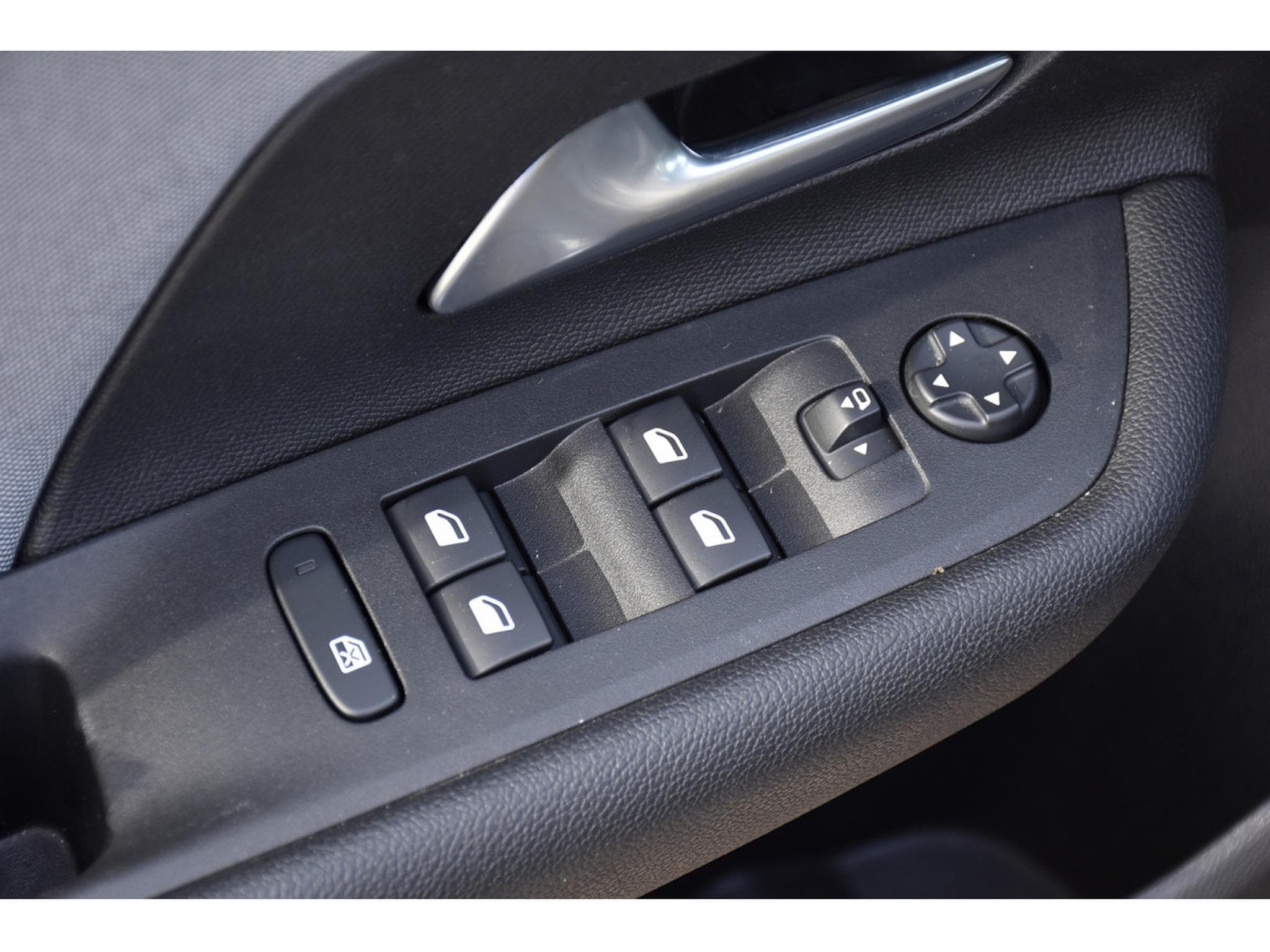 Opel Mokka 1.2 Turbo MHEV Edition e-DCT6 ACC SIDE GPS CAM 1° MAIN (2025) - Photo 22