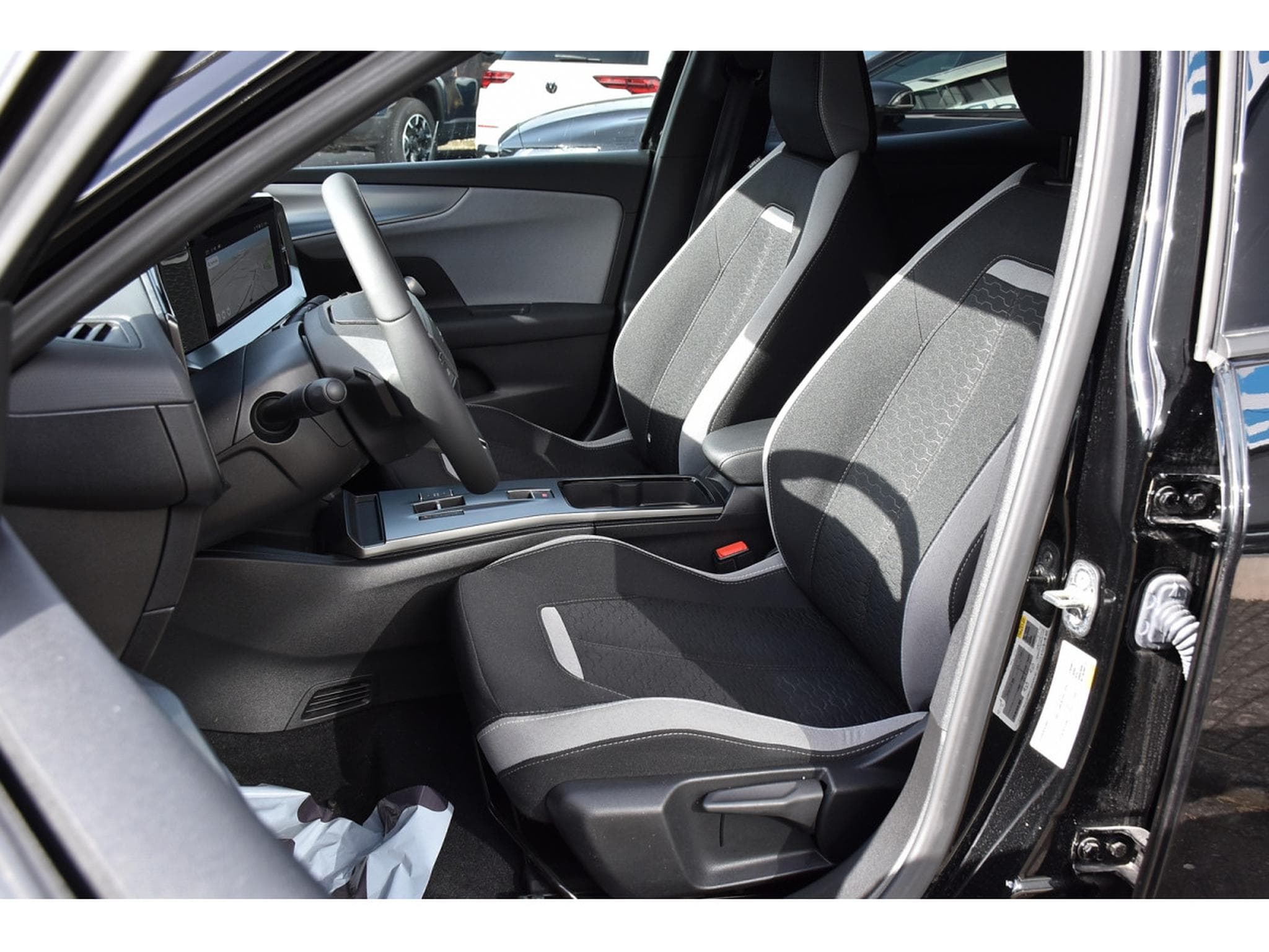 Opel Mokka 1.2 Turbo MHEV Edition e-DCT6 ACC SIDE GPS CAM 1° MAIN (2025) - Photo 6