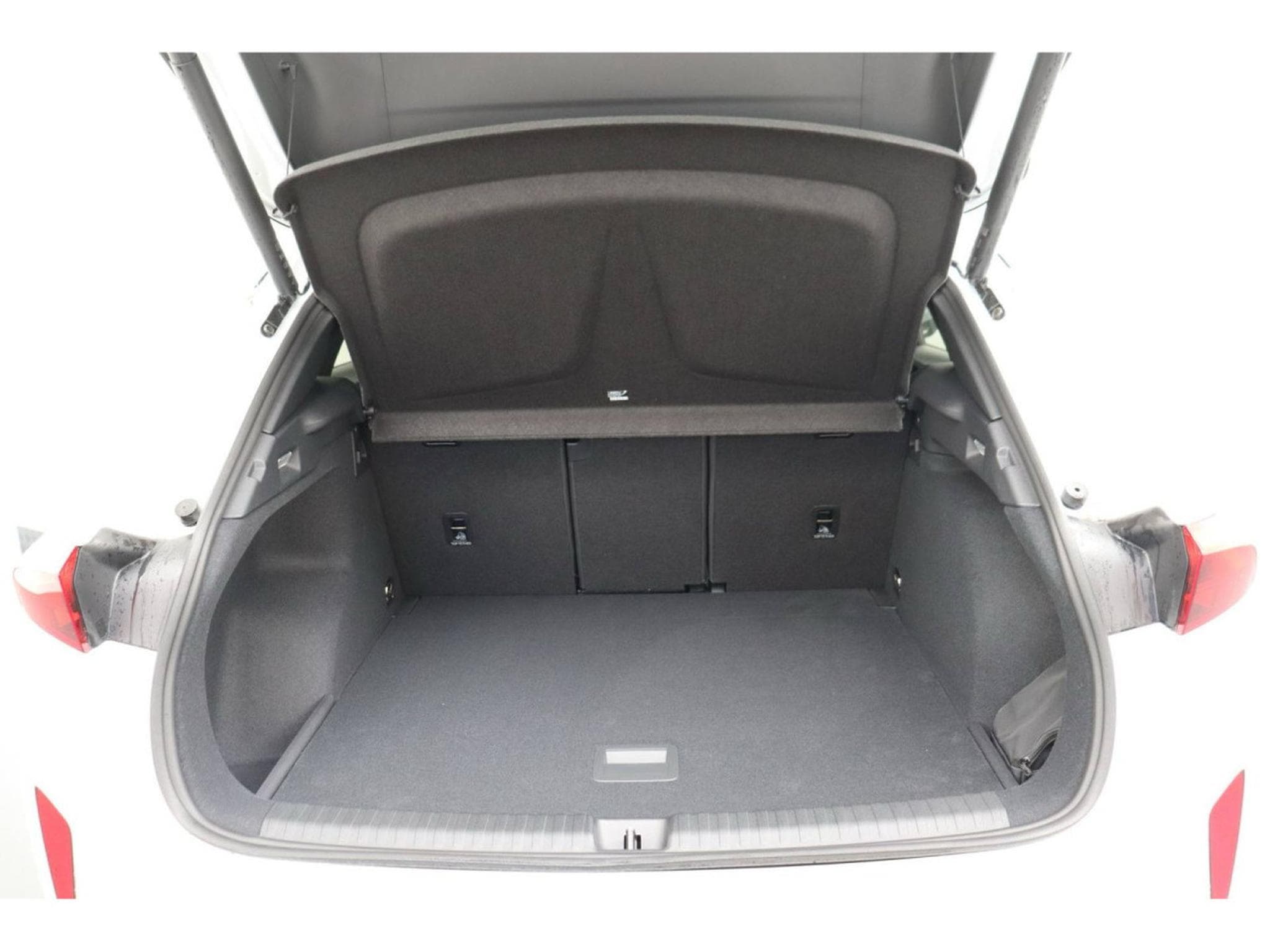 Cupra Terramar Cupra Terramar 1.5 eTSI Hybrid 150 DSG7 V (2026) - Photo 13