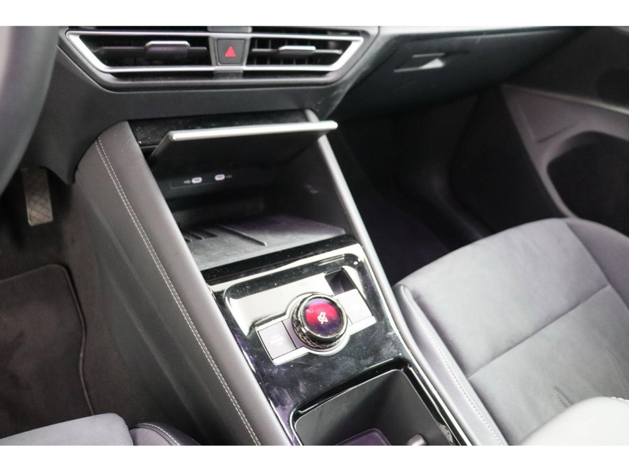 VW Tiguan Volkswagen Tiguan 1.5 eTSI 150 DSG7 Life business (2025) - Photo 13