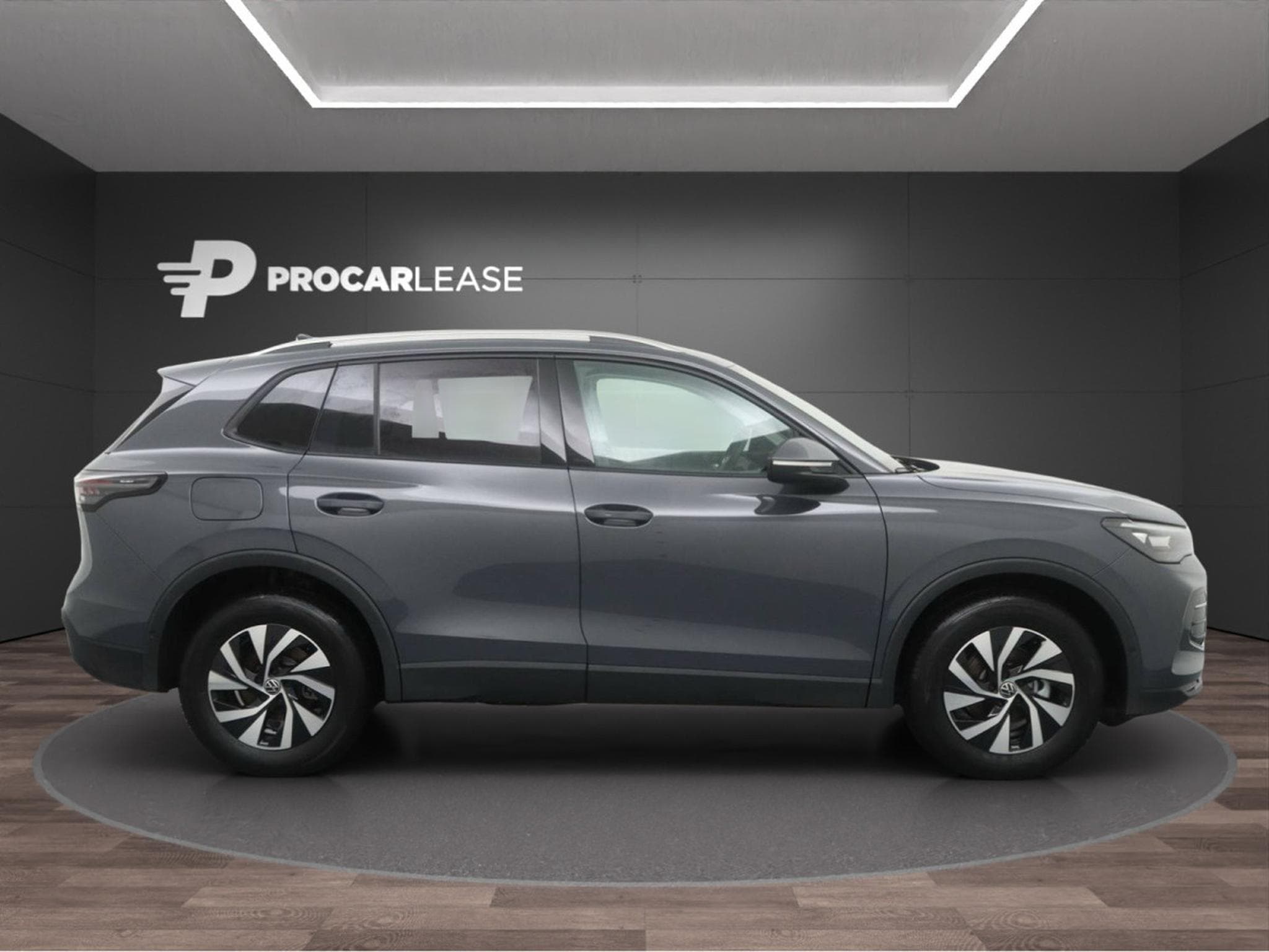 VW Tiguan Volkswagen Tiguan 1.5 eTSI 150 DSG7 Life business (2025) - Photo 6