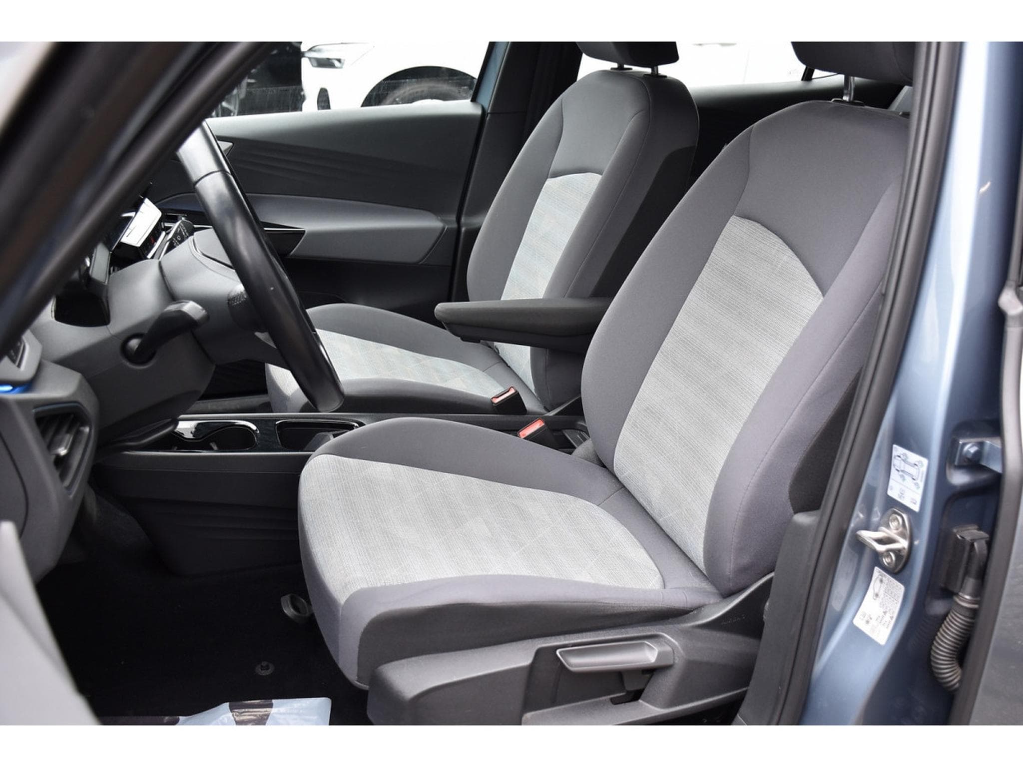 VW ID.3 45 kWh Pure Performance ACC LANE GPS CAM JA19 1° MAIN (2022) - Photo 6