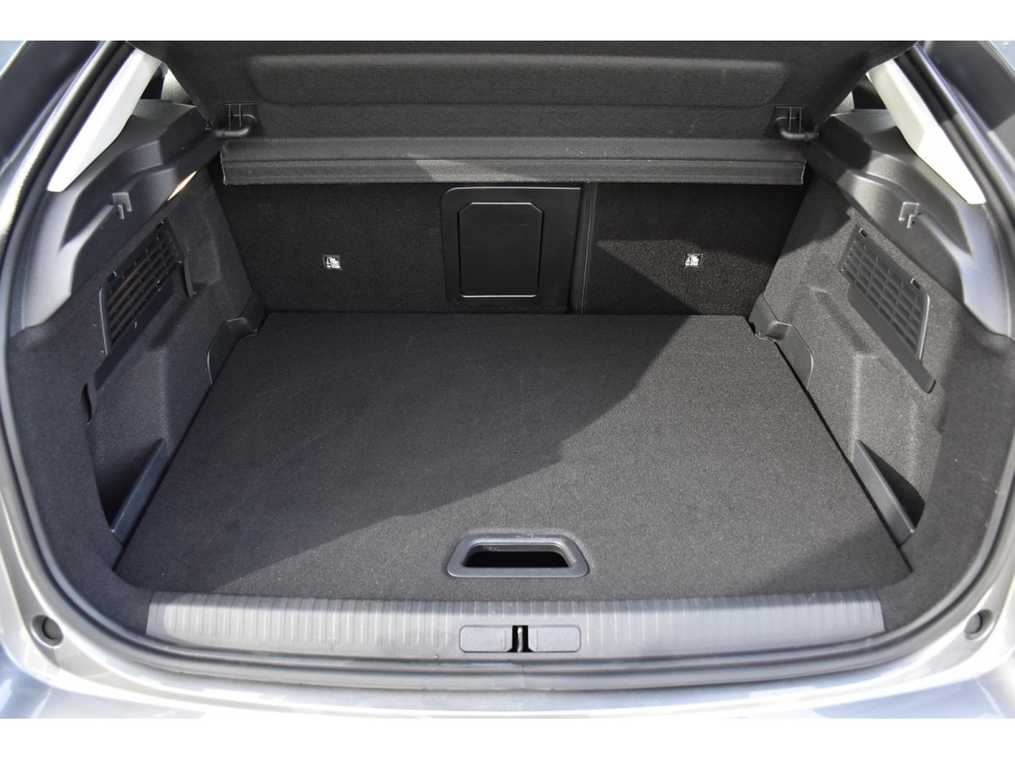 Citroën C4 1.2 MHEV MAX e-DCS6 ACC SIDE LANE HUD CAM360 1° MAIN (2025) - Photo 25