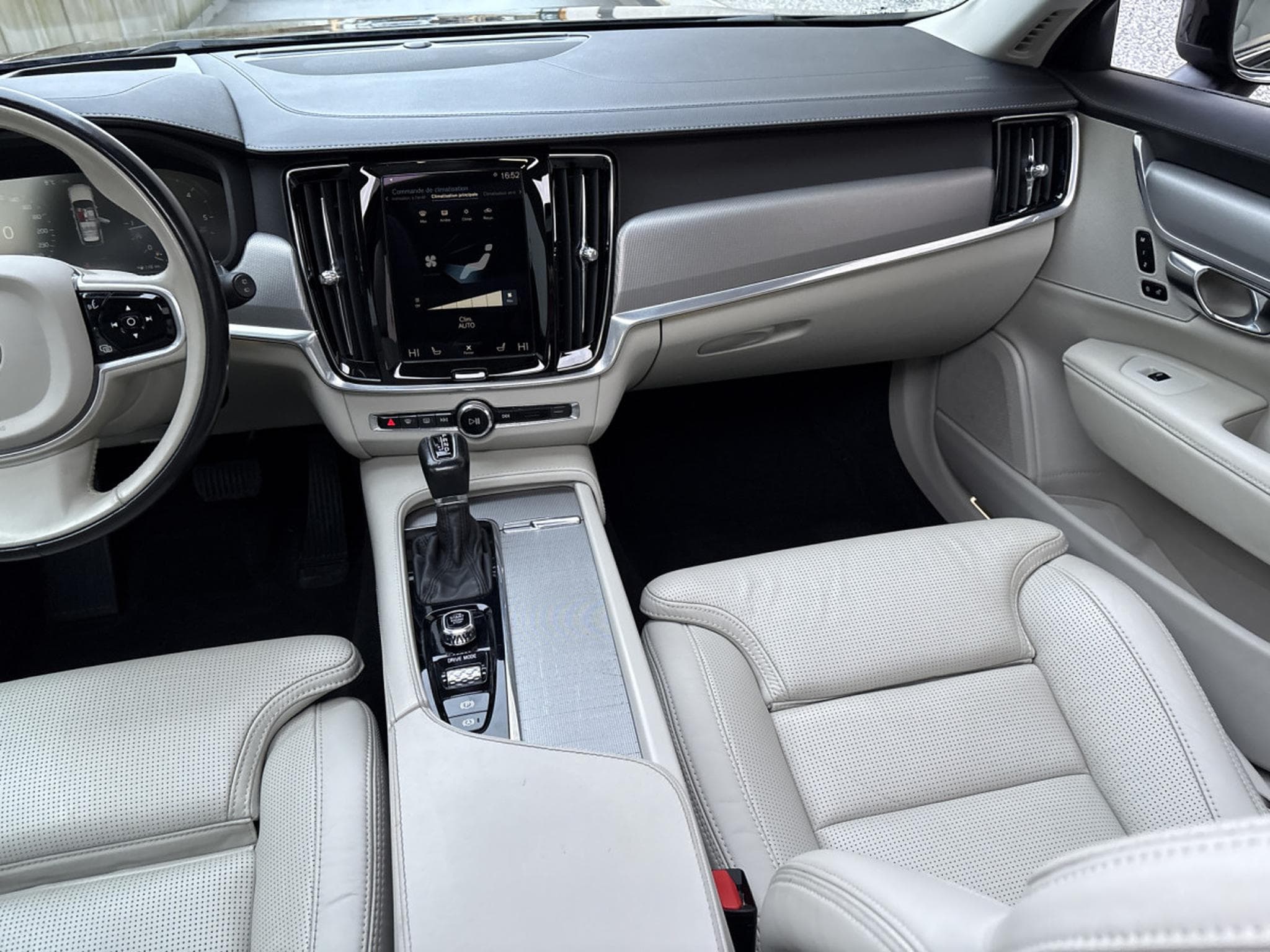 Volvo V90 Pro AWD/PANO/19/360/HUP.D/VOLL (2020) - Photo 22