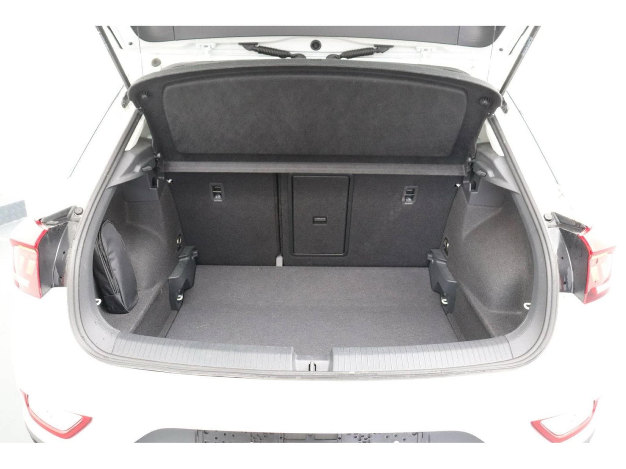 VW T-Roc 1.5 TSI EVO 150 DSG Life Plus (2024) - Photo 11