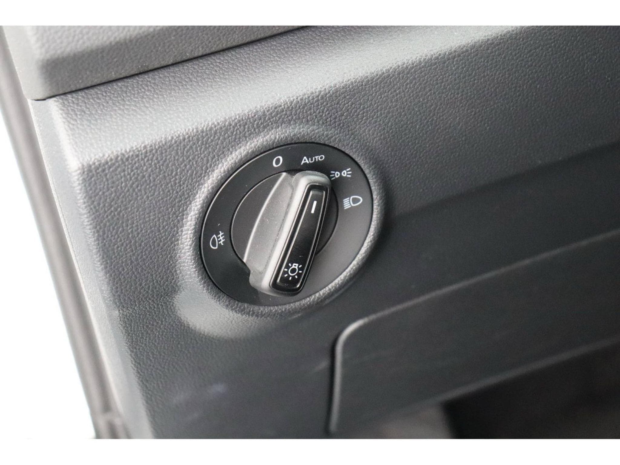 VW T-Roc 1.5 TSI EVO 150 DSG Life Plus (2024) - Photo 13