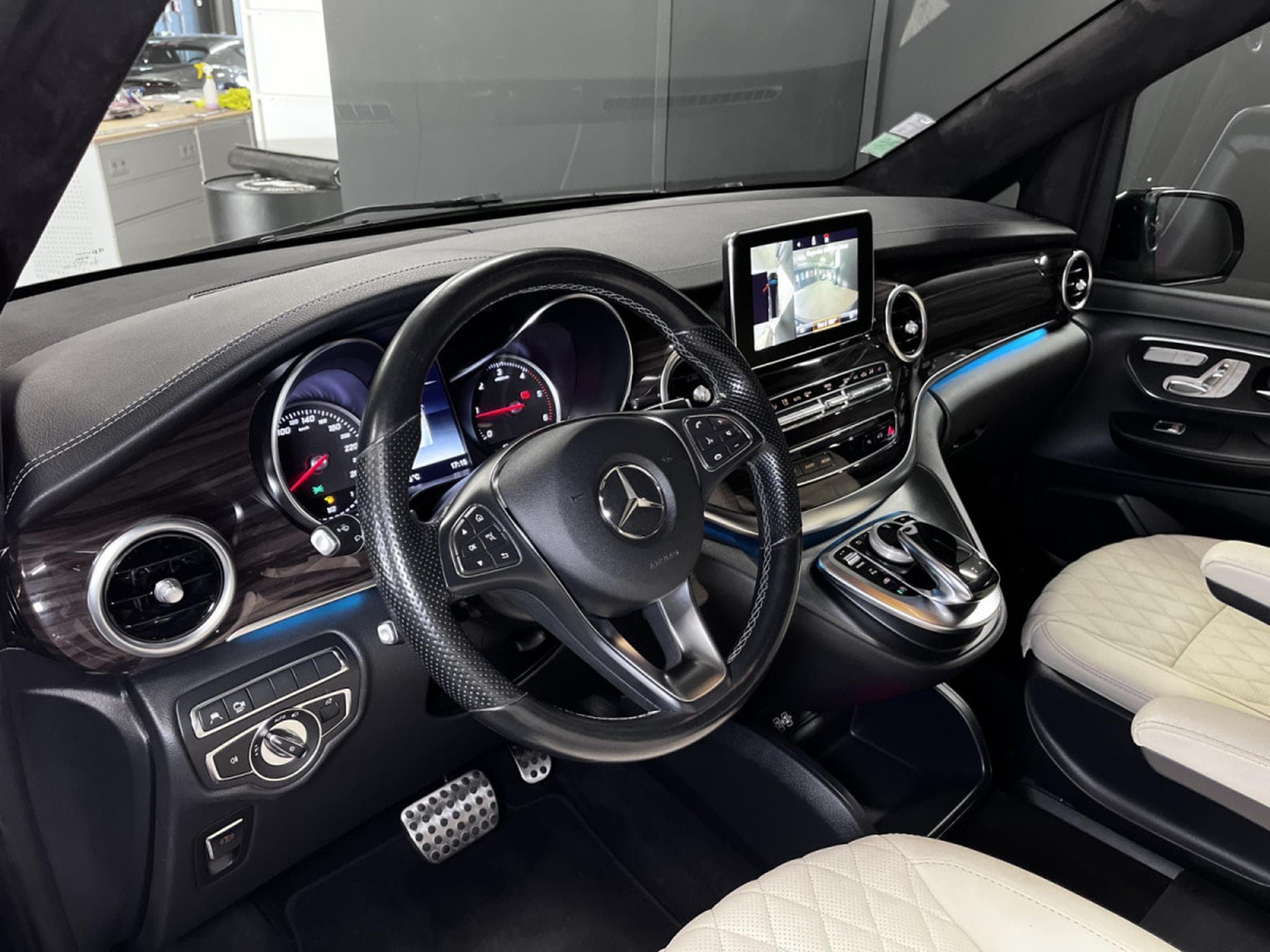 Mercedes V 250 VIP 250 D /AVANTGARDE /360°/VOLL/ (2018) - Photo 2