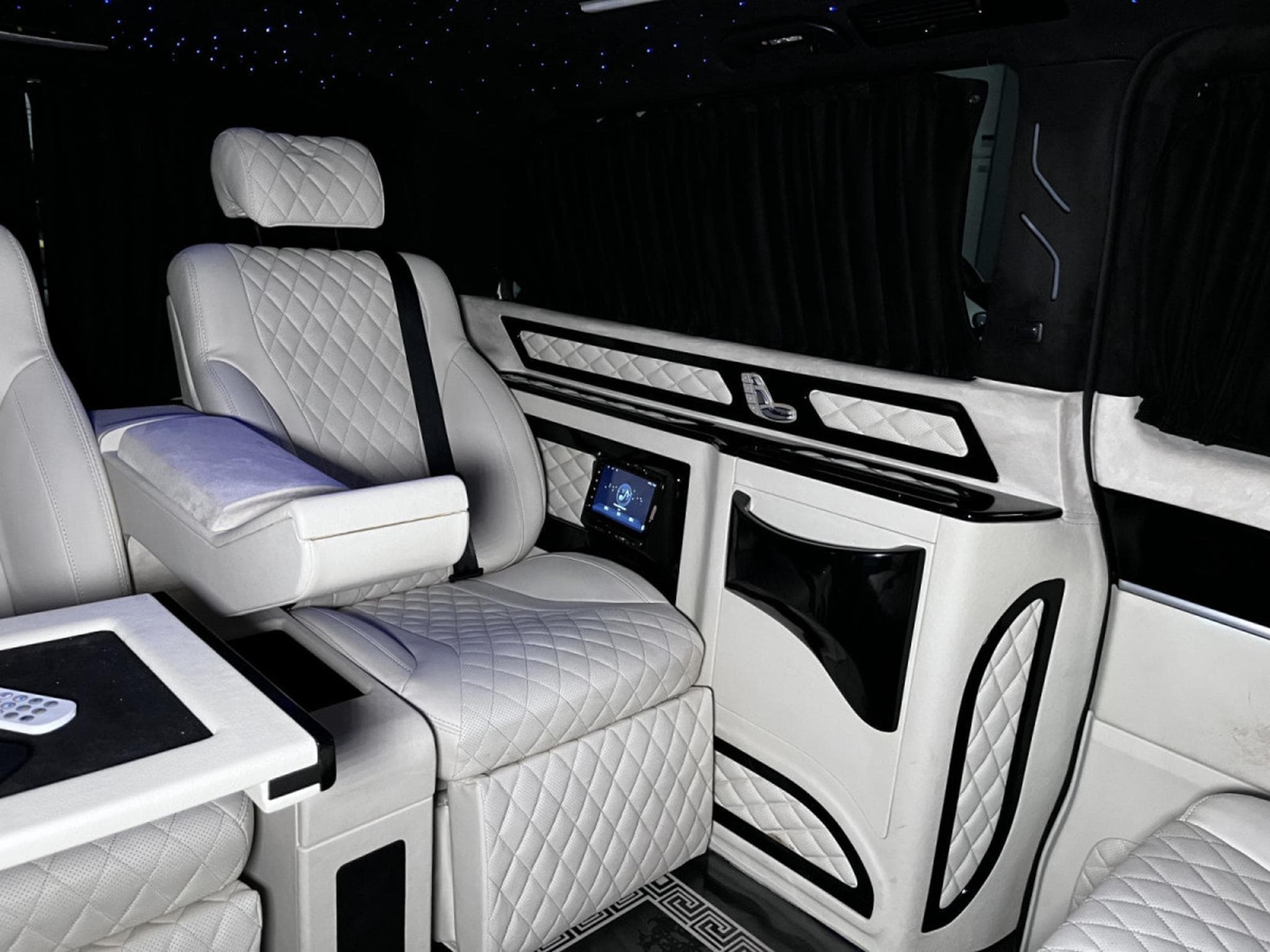 Mercedes V 250 VIP 250 D /AVANTGARDE /360°/VOLL/ (2018) - Photo 24