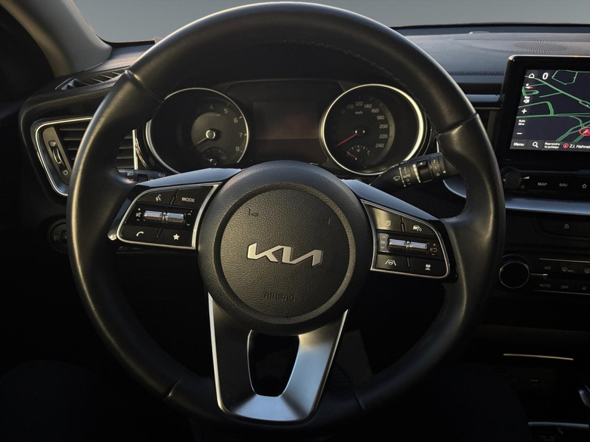 Kia XCeed Pulse 1.5T 140 DCT (2024) - Foto 10