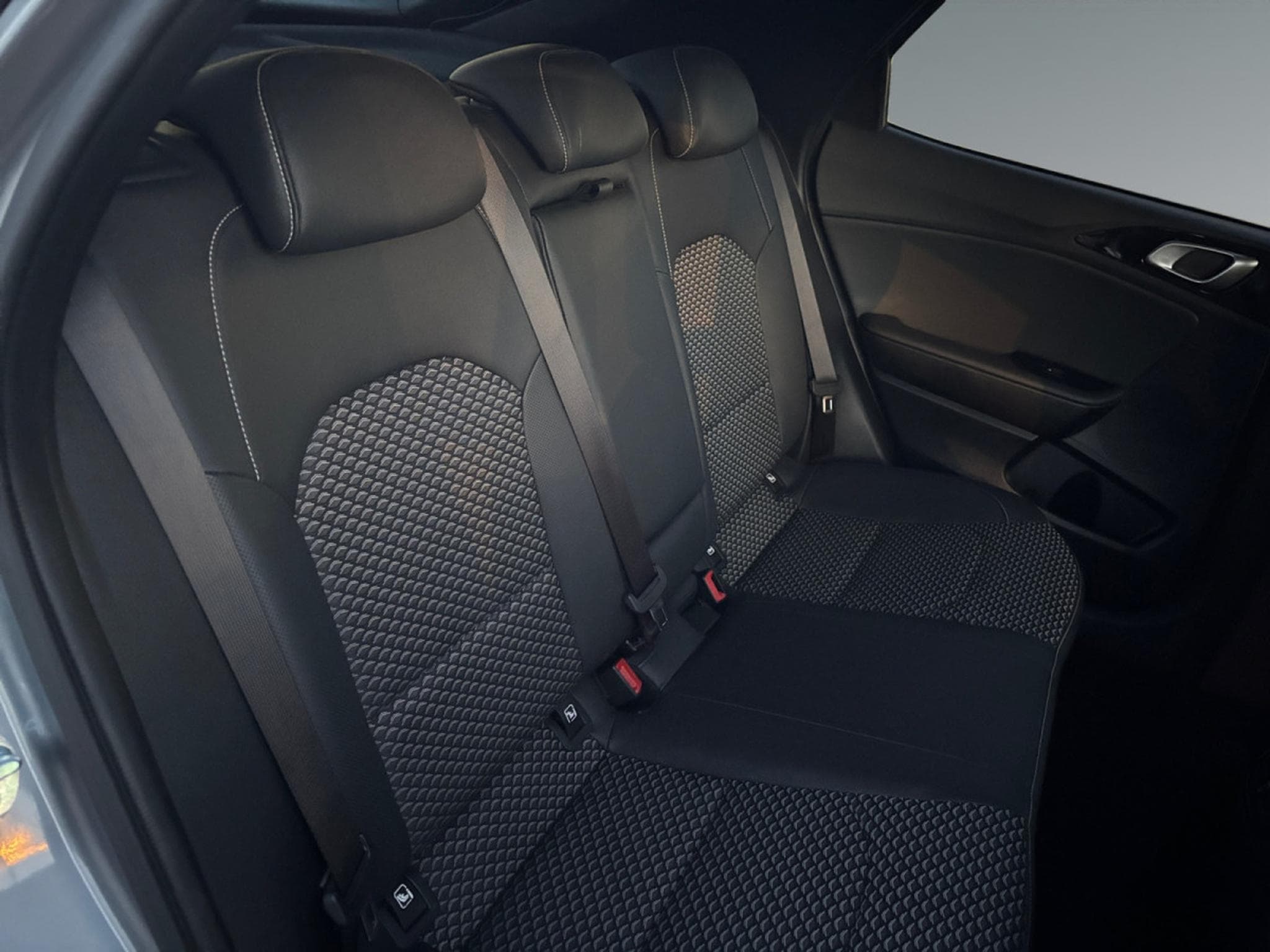 Kia XCeed Pulse 1.5T 140 DCT (2024) - Foto 15