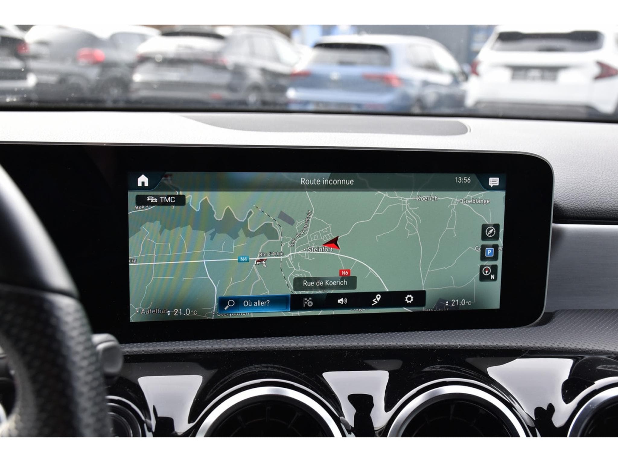 Mercedes A 200 AMG Line 7G-Tronic NIGHT CAM ALU19 1° MAIN (2020) - Photo 10