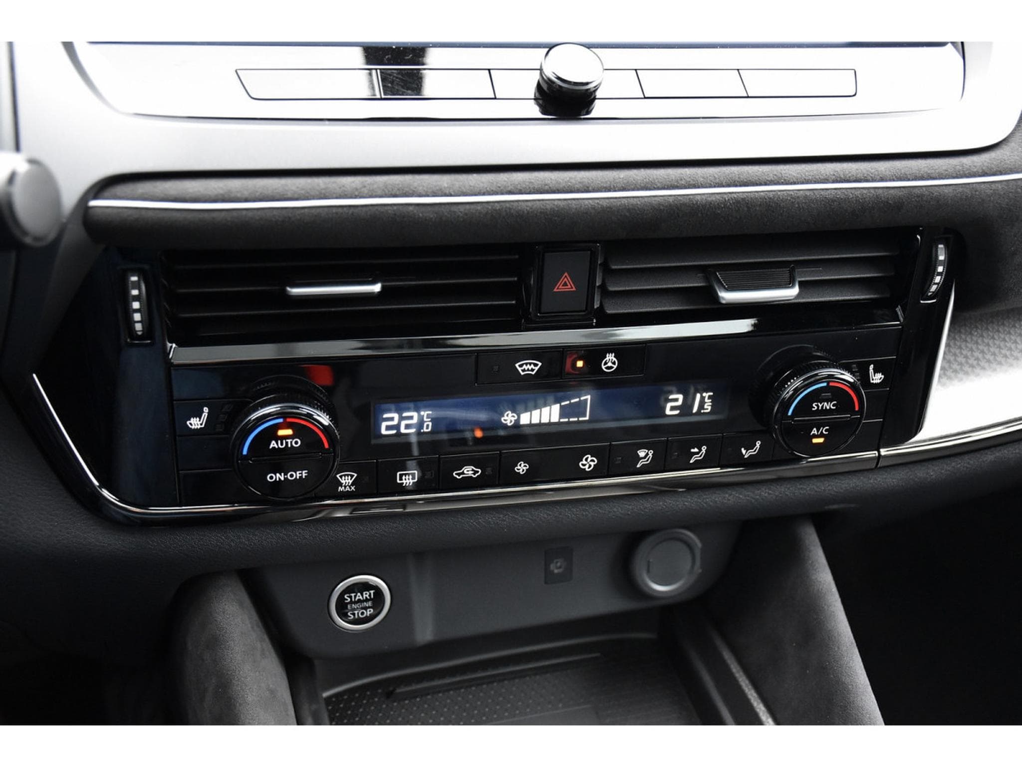 Nissan Qashqai 1.3 DIG-T MHEV N-Design Xtronic CUIR MEMO BOSE PANO NEUF (2025) - Photo 19