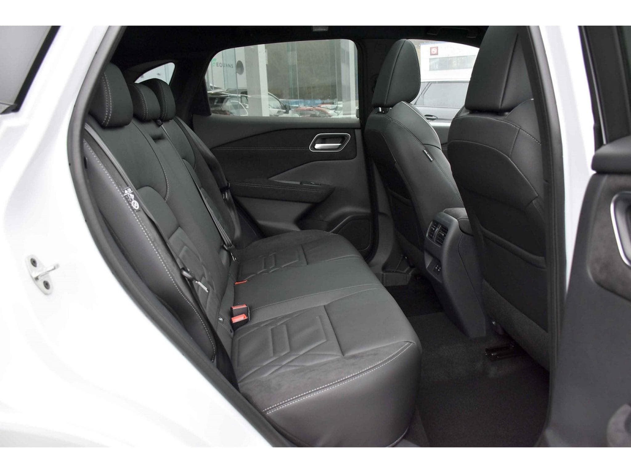 Nissan Qashqai 1.3 DIG-T MHEV N-Design Xtronic CUIR MEMO BOSE PANO NEUF (2025) - Photo 8