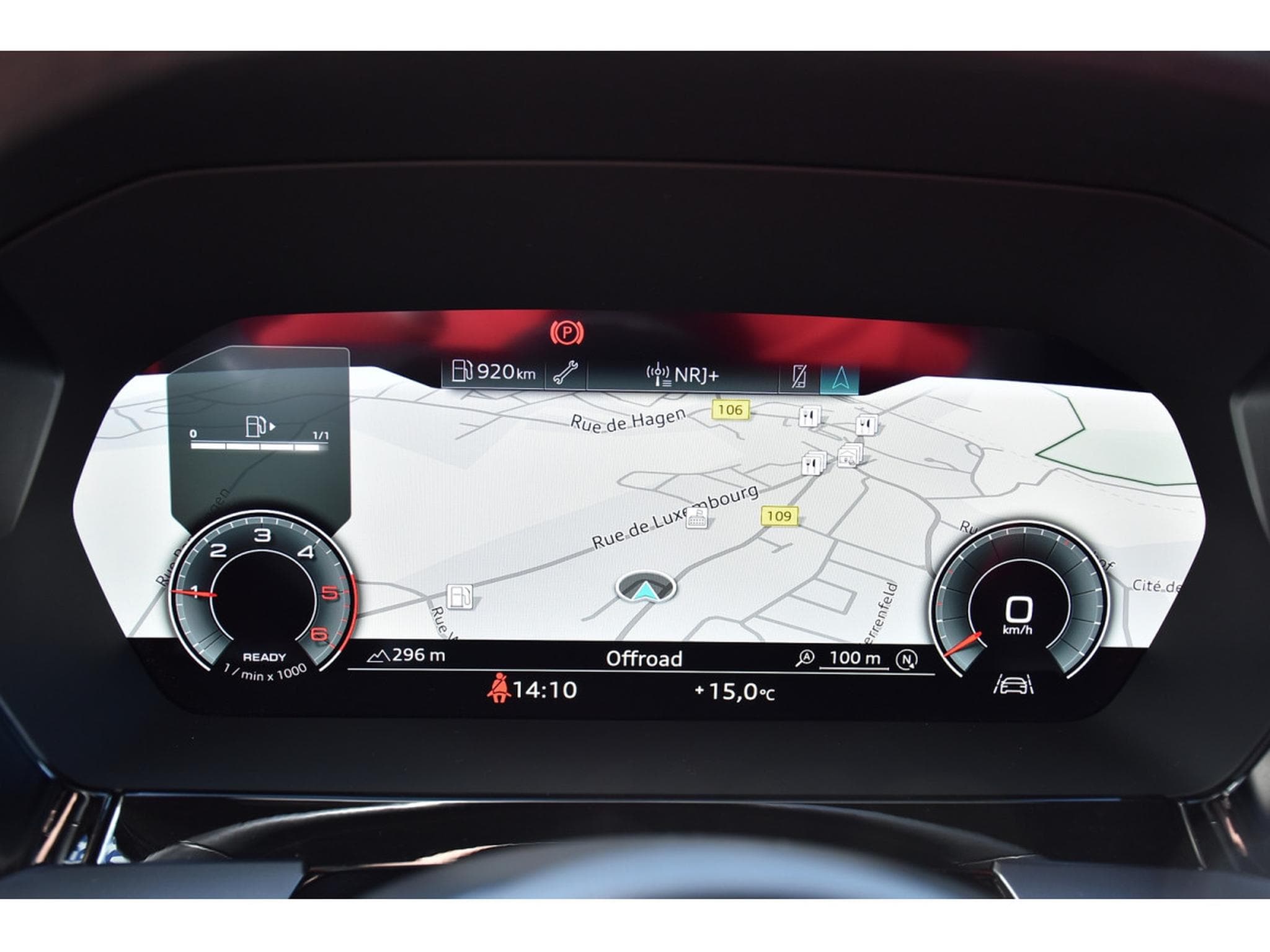 Audi A3 Limousine 30 TDI S-Line CUIR GPS B&O PARK 1° MAIN (2023) - Photo 17