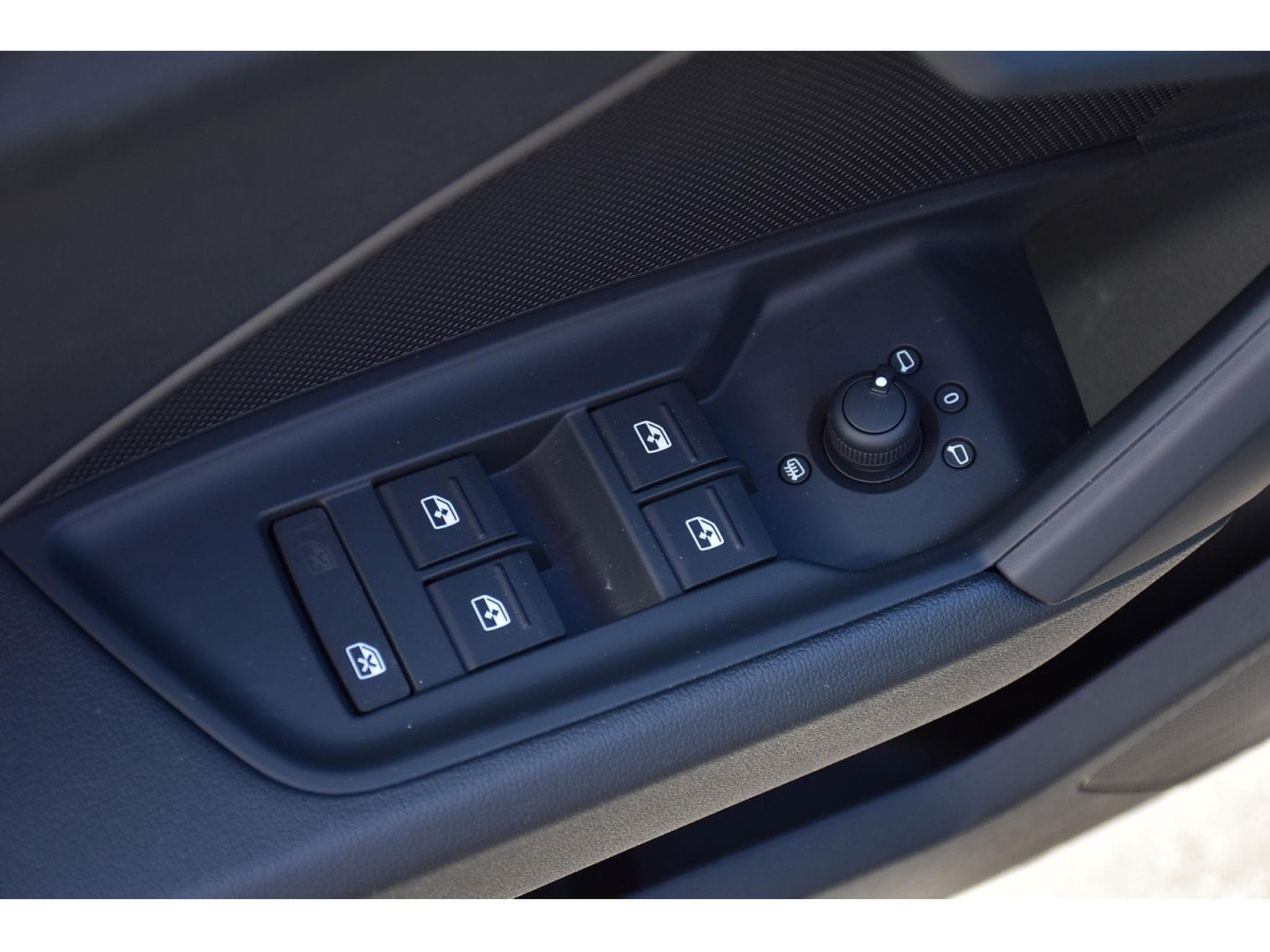 Audi A3 Limousine 30 TDI S-Line CUIR GPS B&O PARK 1° MAIN (2023) - Photo 21