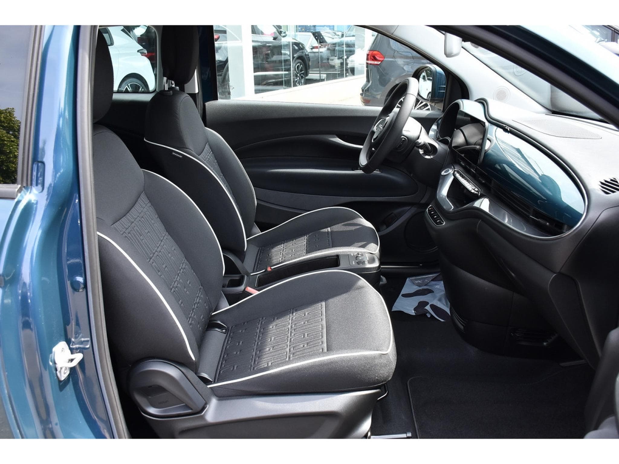 Fiat 500 42 kWh REGUL LANE (2024) - Photo 6