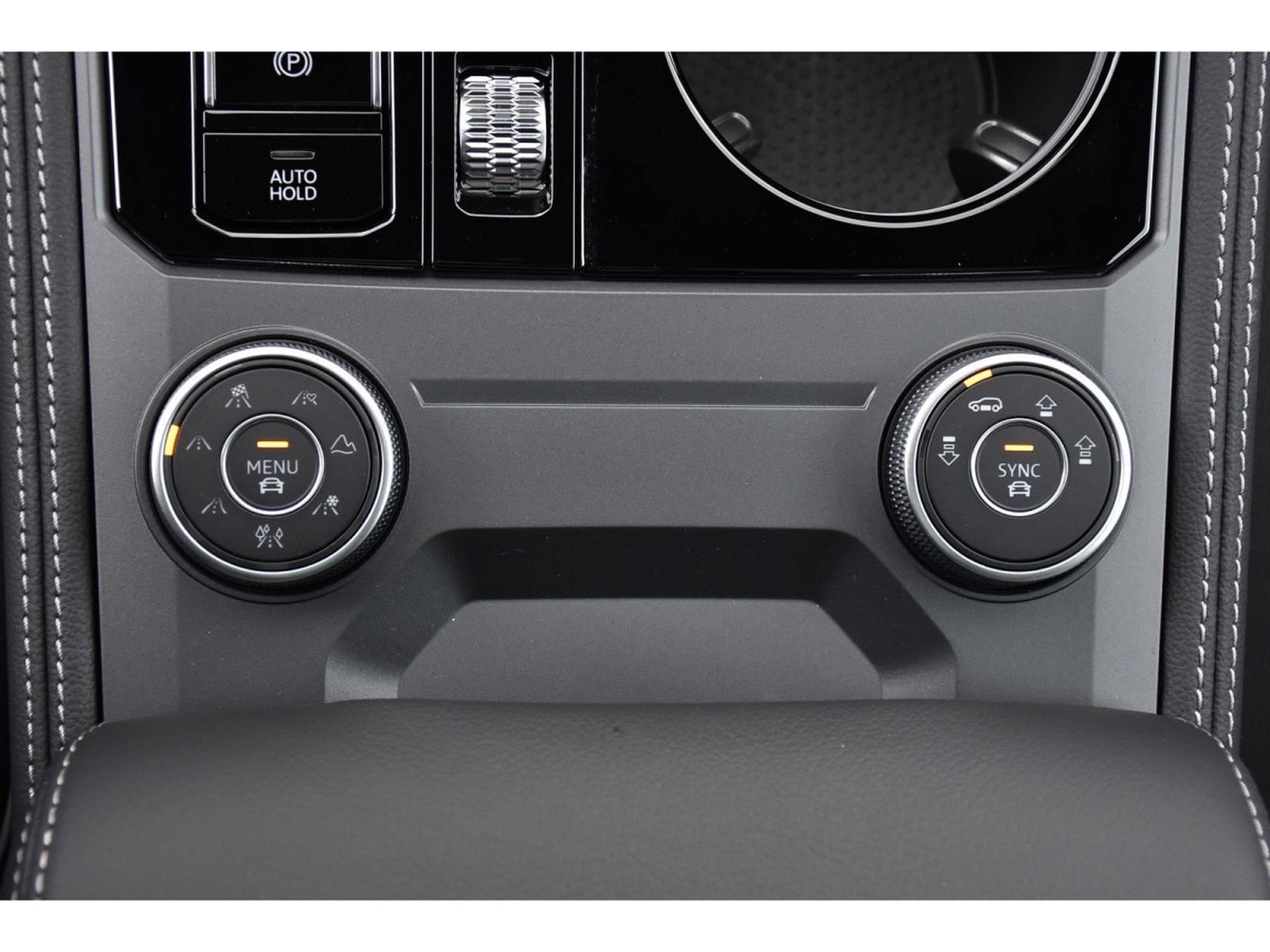 VW Touareg 3.0 TDI 4Motion R-Line Tip. SUSP PNEU PANO CUIR MEMO CHFF AD (2025) - Photo 18