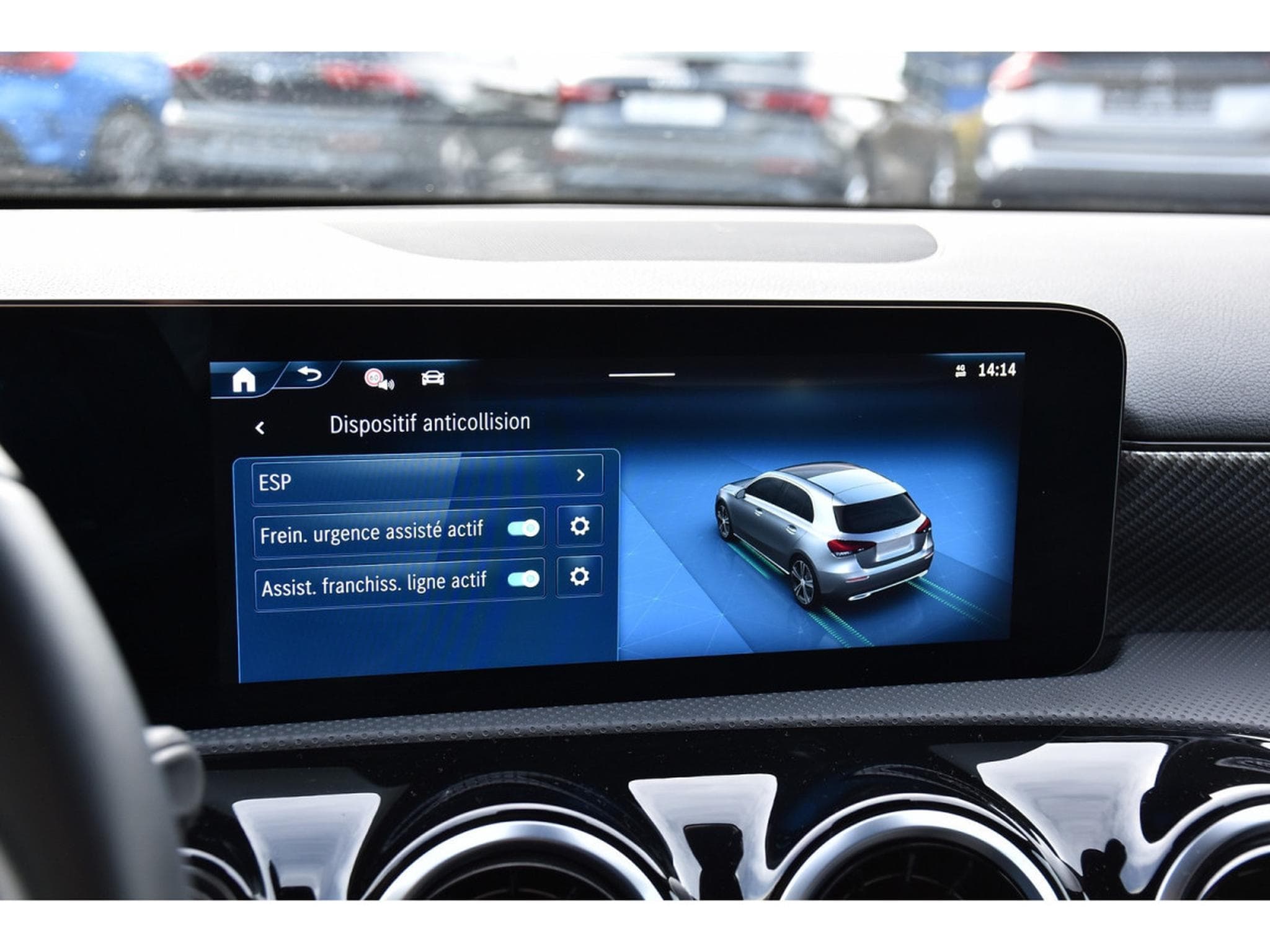 Mercedes A 180 CDI Progressive 8G-DCT CUIR GPS LANE PARK CAM 1° MAIN (2024) - Photo 13