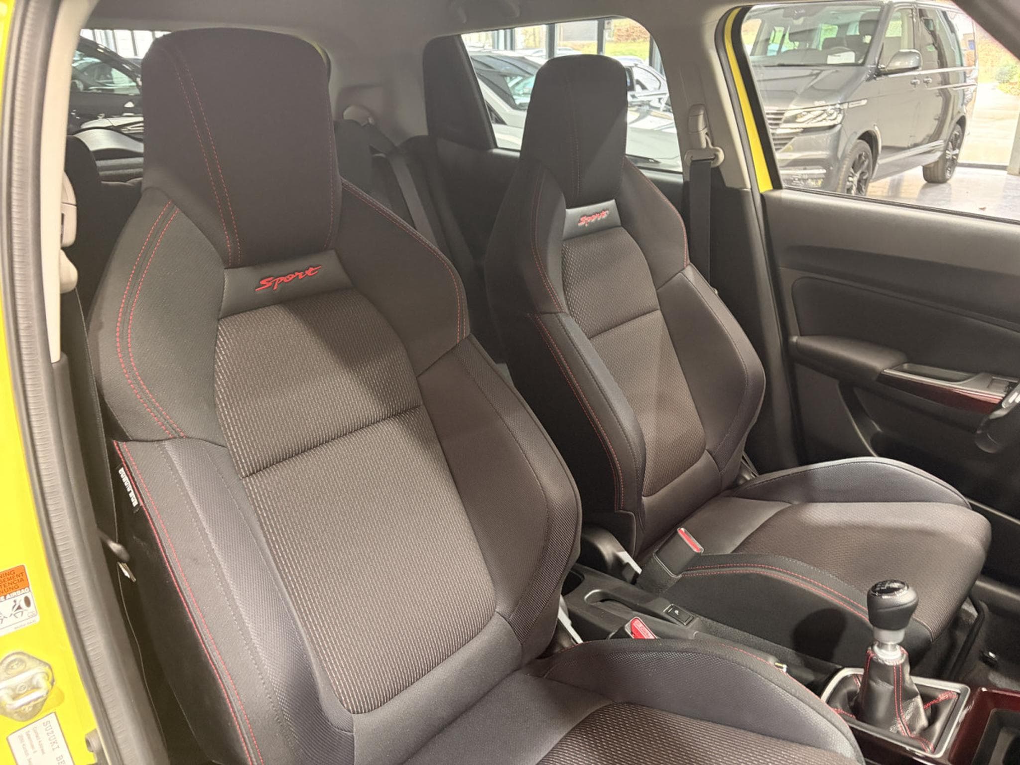 Suzuki Swift Sport 1.4 Essence 129HP (2021) - Foto 13