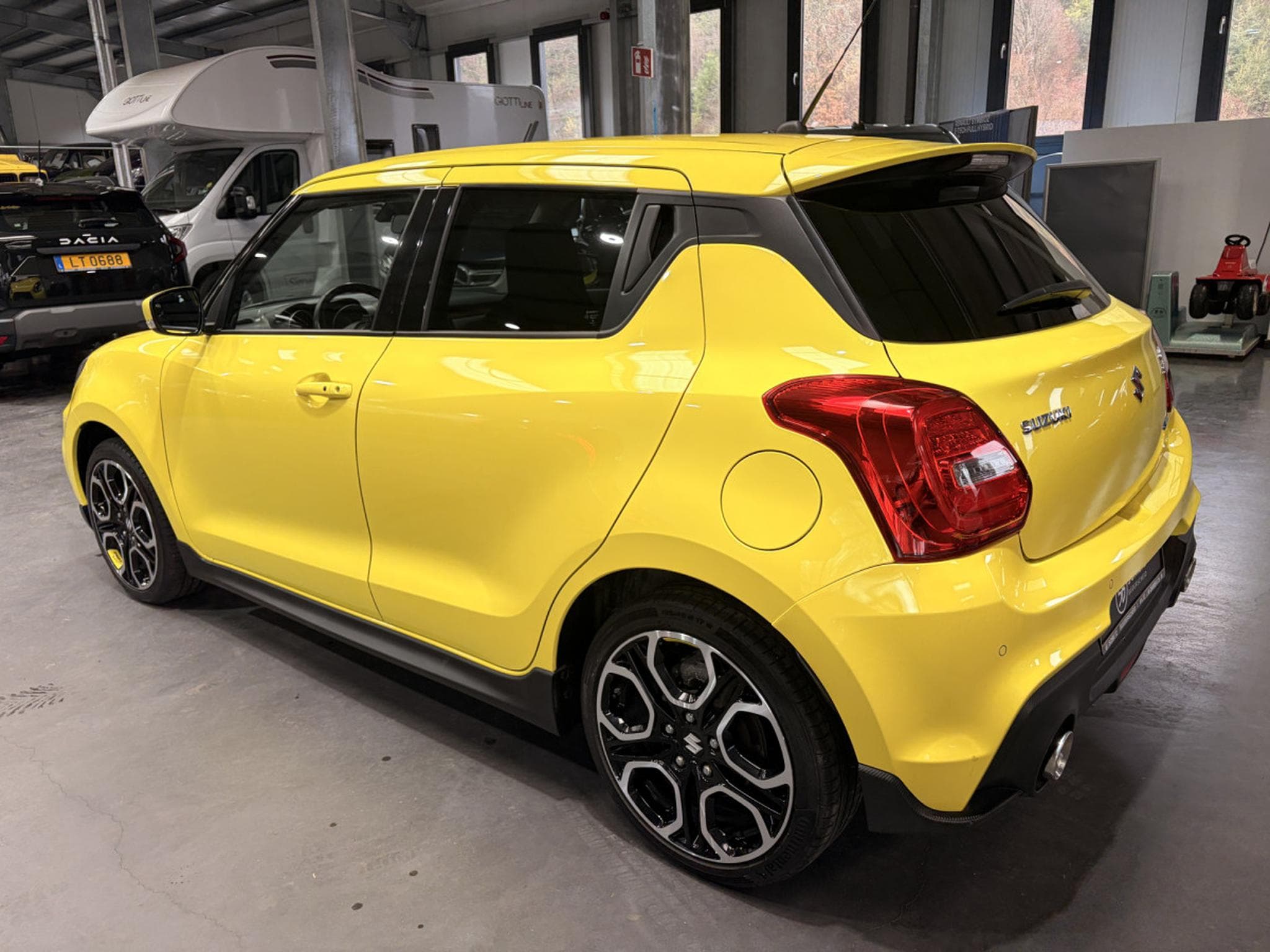 Suzuki Swift Sport 1.4 Essence 129HP (2021) - Foto 5