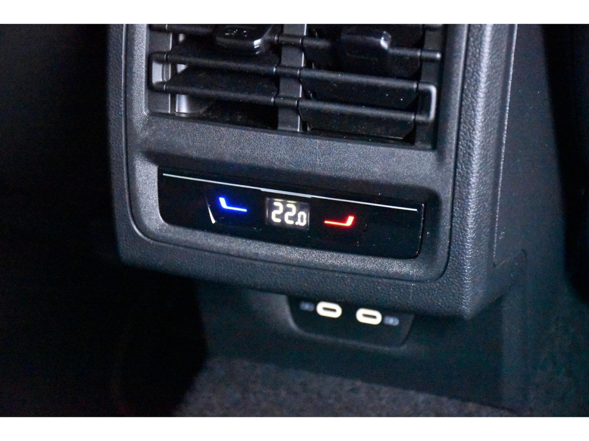 VW Golf GTI 2.0 TSI DSG CUIR MEMO HARMAN ACC TRAVEL GPS (2021) - Foto 23