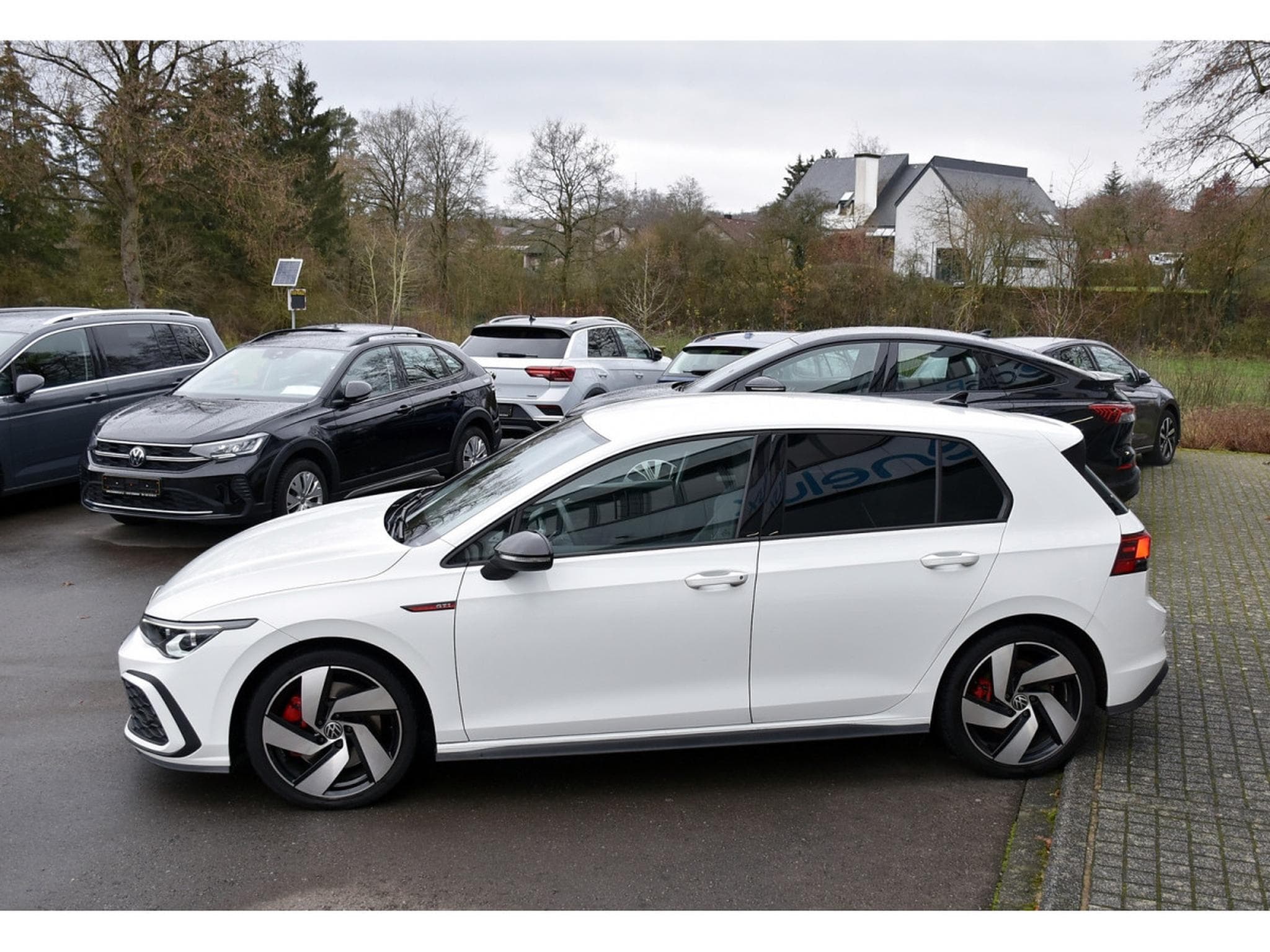 VW Golf GTI 2.0 TSI DSG CUIR MEMO HARMAN ACC TRAVEL GPS (2021) - Foto 3