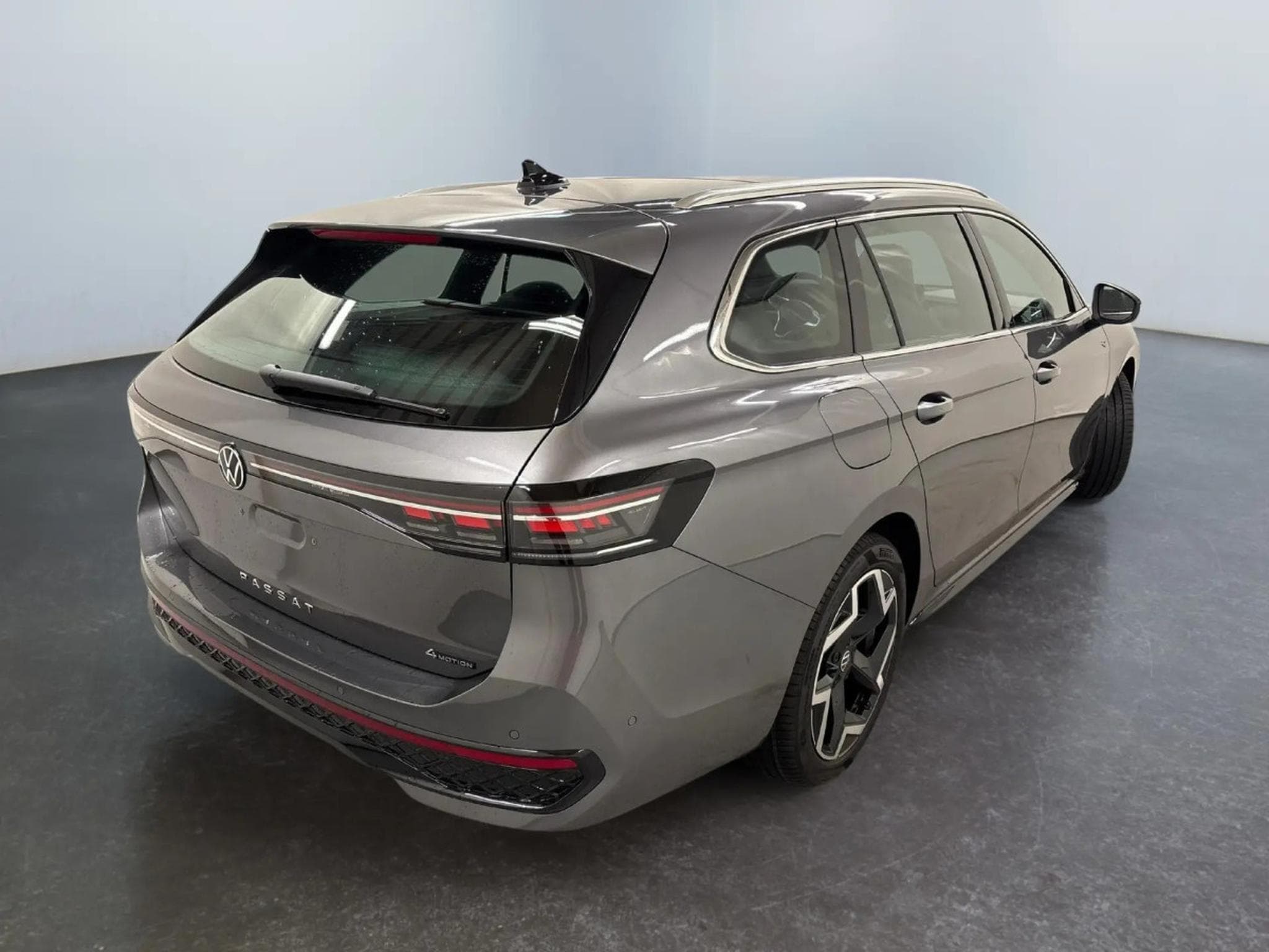 VW Passat R-Line 2.0 TDI SCR 4Motion 142kW-193PS DSG7- Attelage - Camé (2026) - Photo 7