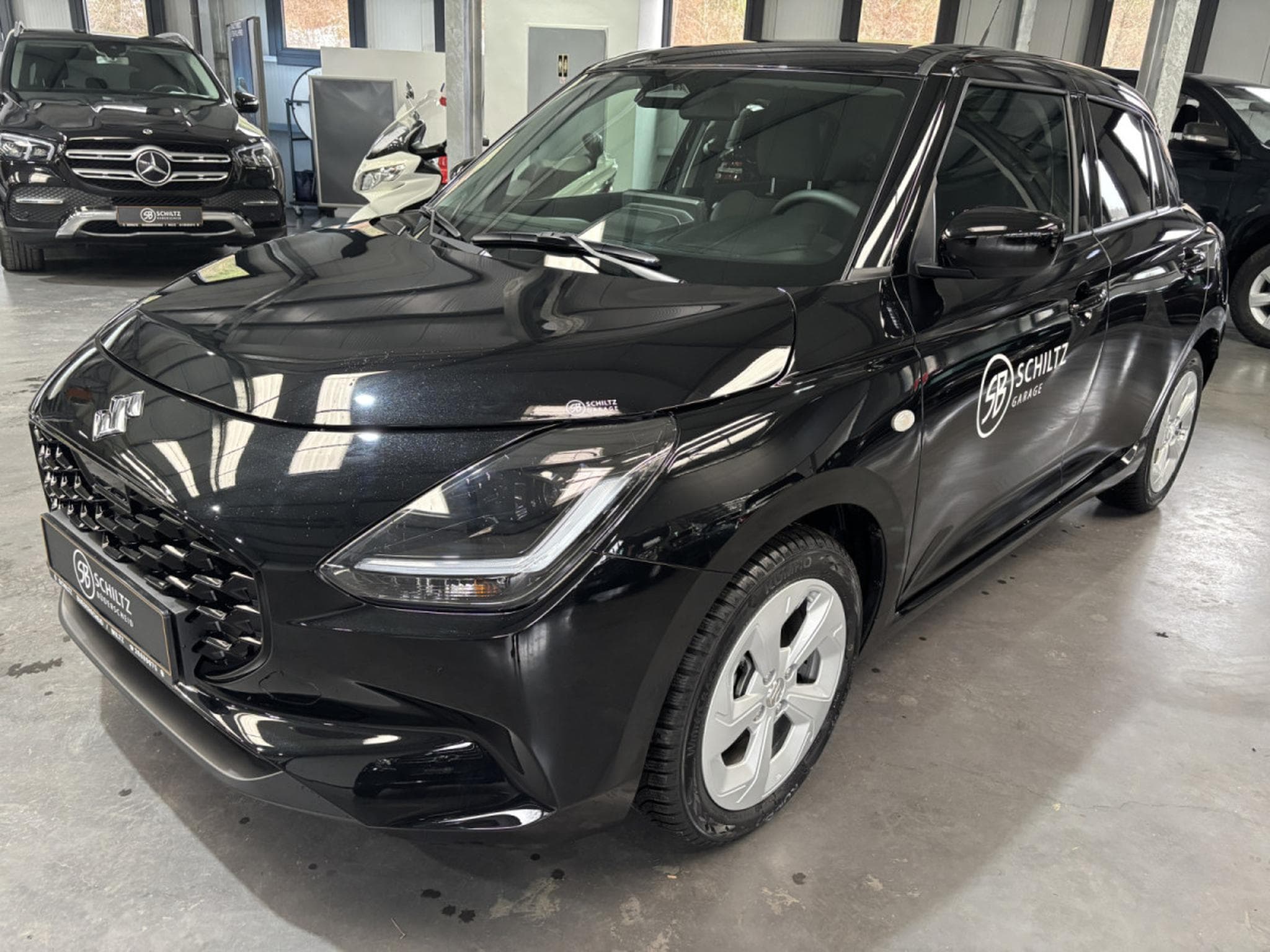 Suzuki Swift 1.2 GL+ (2025) - Photo 6