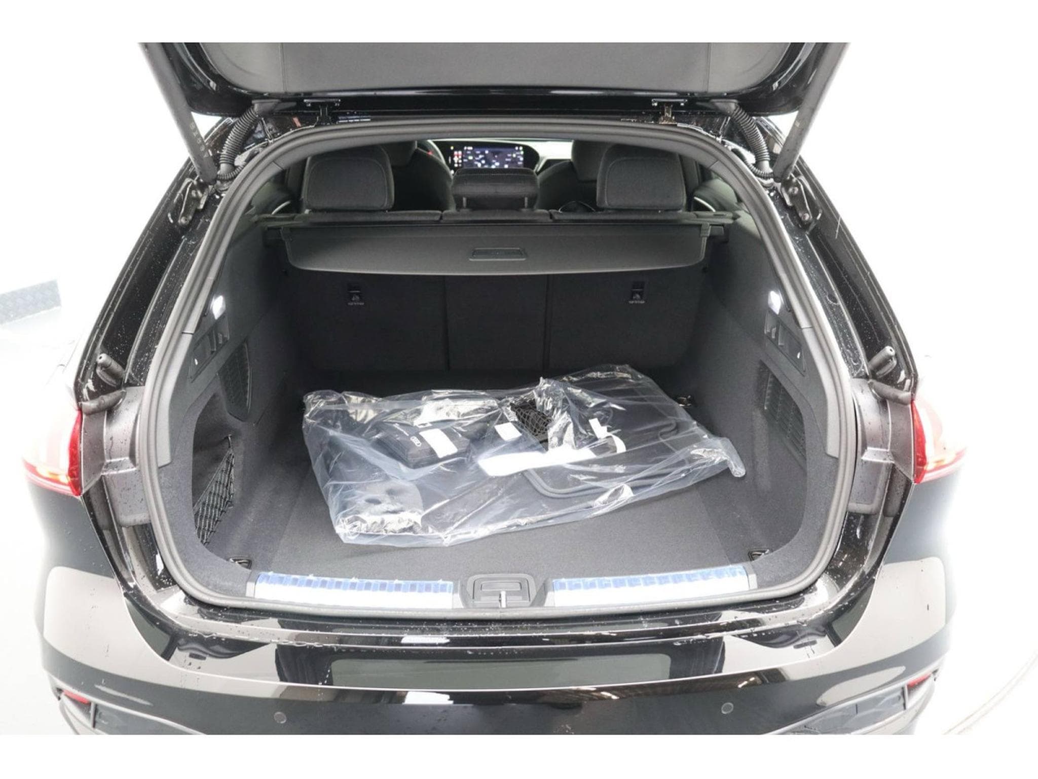 Audi A5 Audi A5 Avant TFSI  S tronic 7 S Line/19”/ (2025) - Photo 14