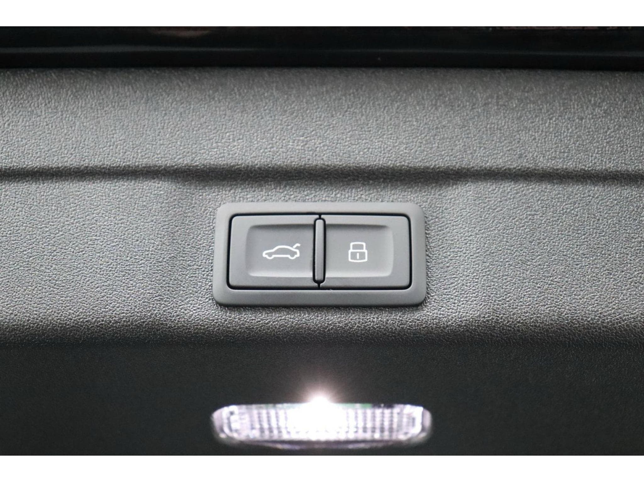 Audi A5 Audi A5 Avant TFSI  S tronic 7 S Line/19”/ (2025) - Photo 15