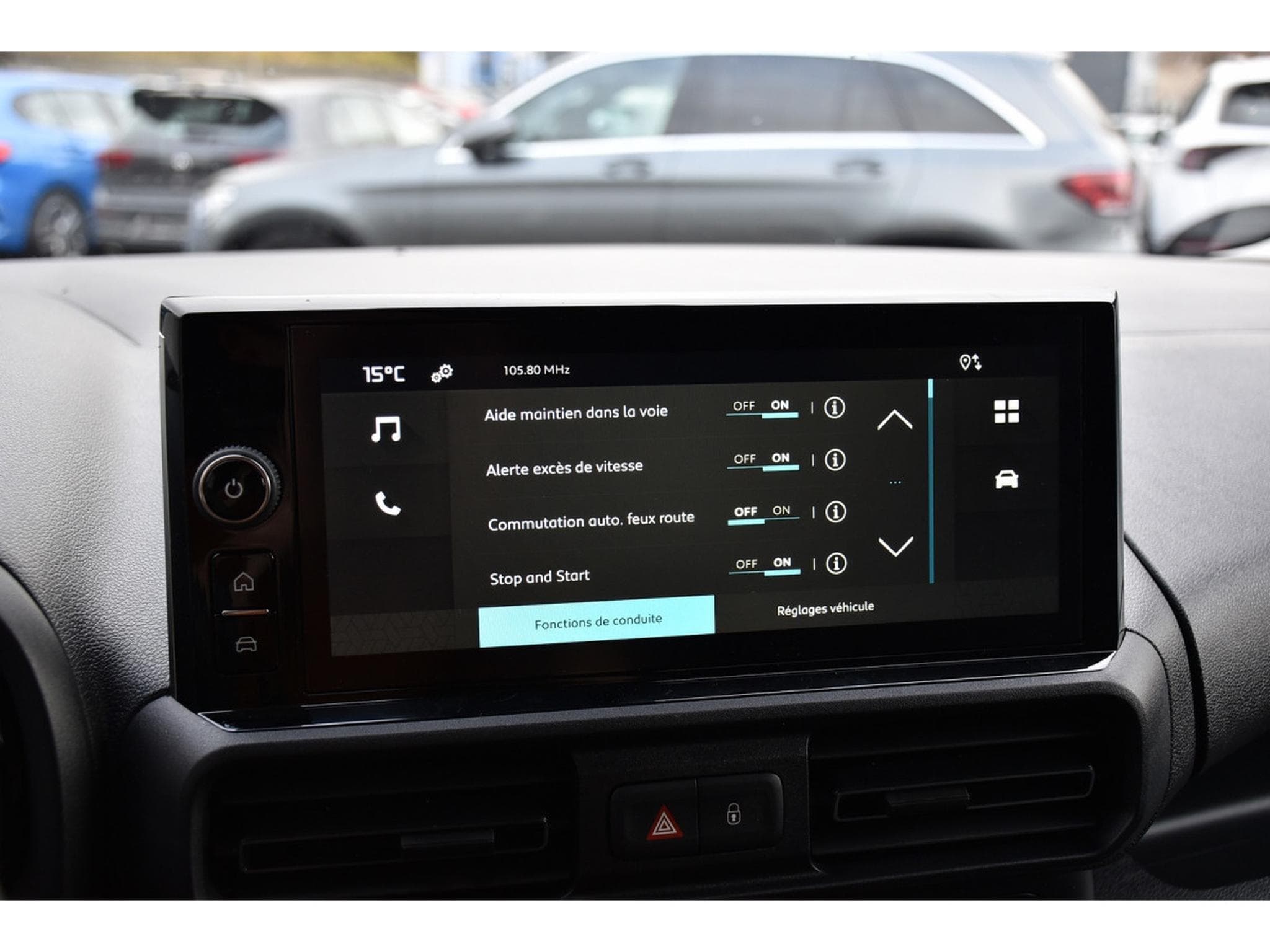 Citroën Berlingo 1.5 BlueHDI 100 CLIMA REGUL LANE CAM KEYLESS NEUF (2025) - Foto 12