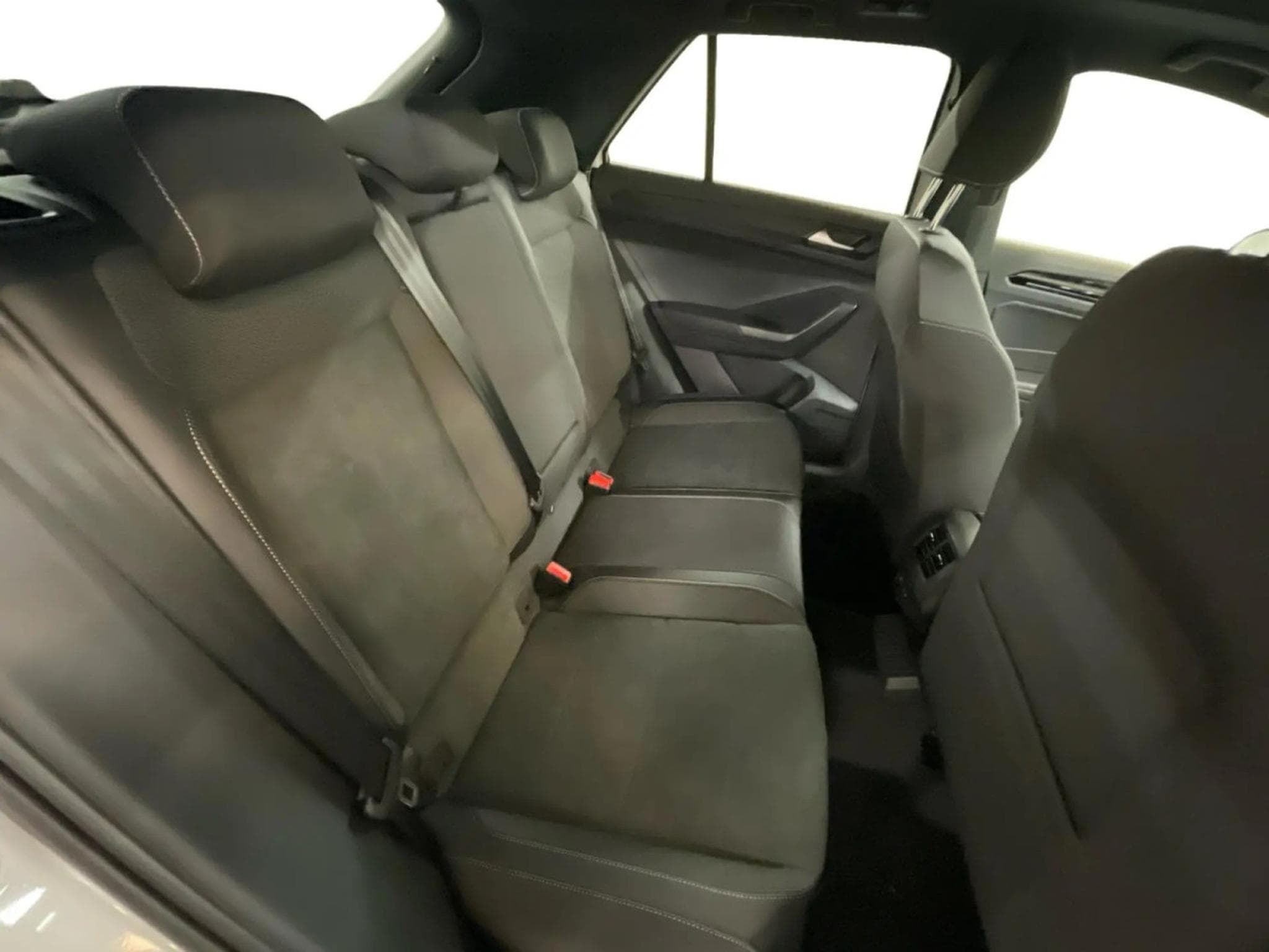 VW T-Roc Style Black Edition 1.5 TSI 110KW-150CV DSG7 - Toit Ouvrant (2025) - Photo 11