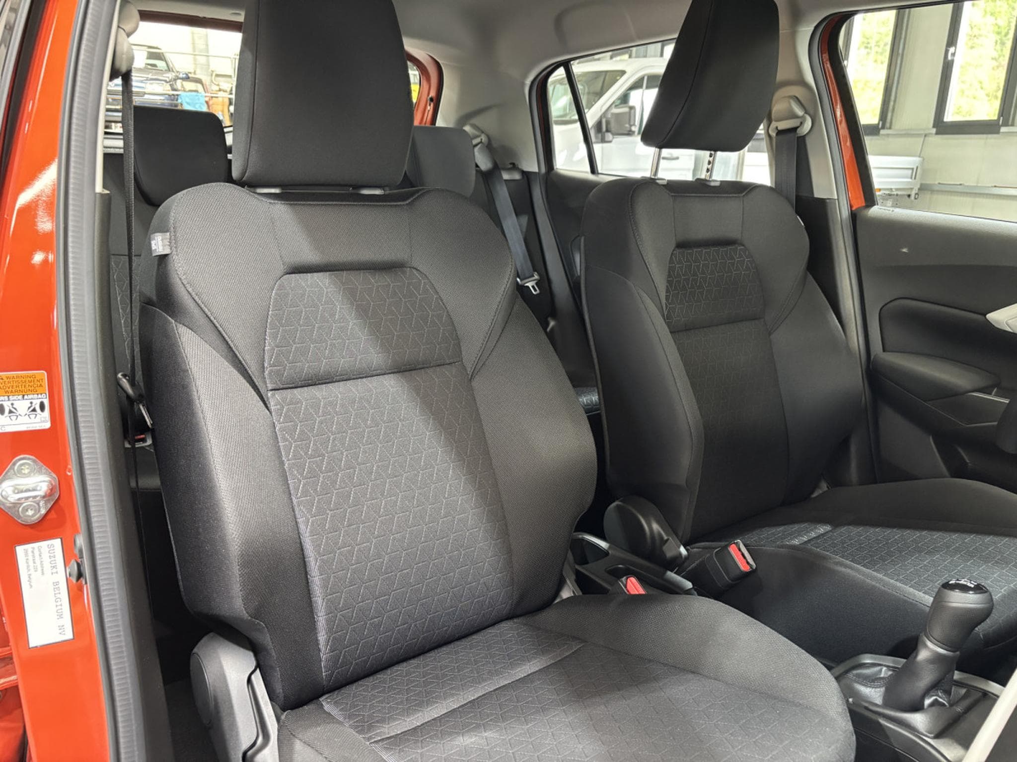 Suzuki Swift 1.2 GL MildHybrid (2025) - Photo 12