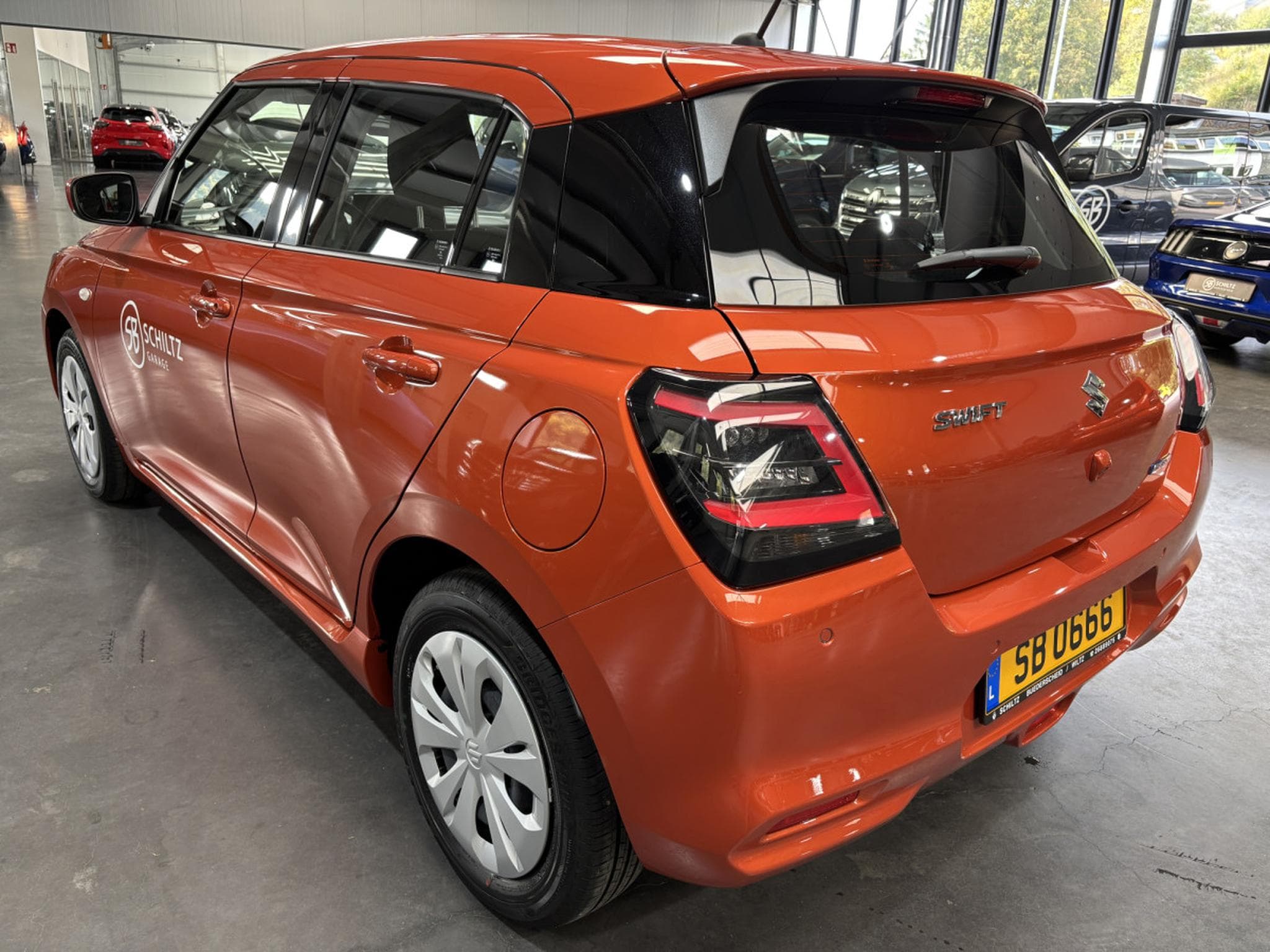 Suzuki Swift 1.2 GL MildHybrid (2025) - Photo 5