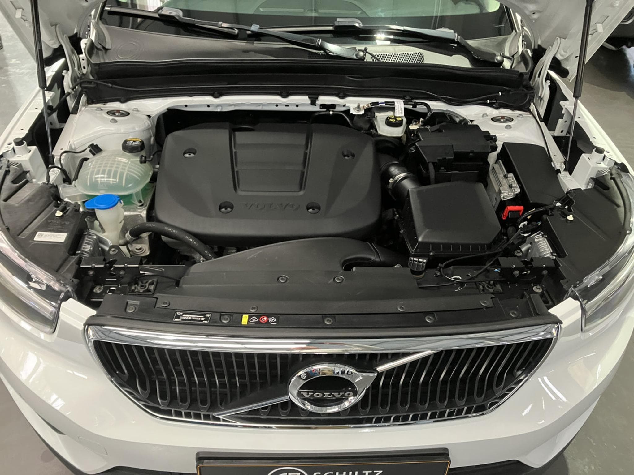 Volvo XC40 1.5 T3 Momentum (2022) - Photo 9