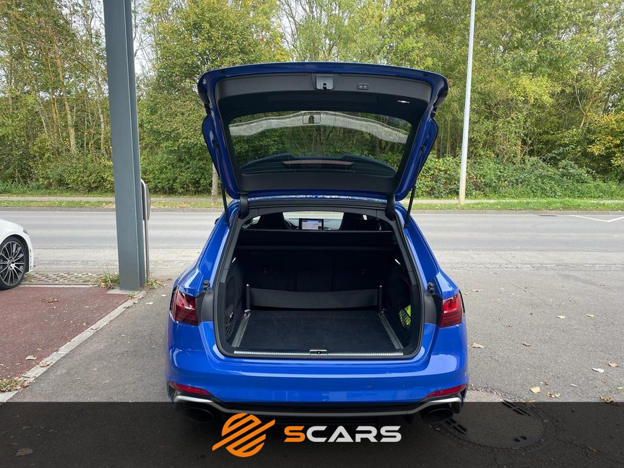 Audi RS4 Avant 2.9 Quattro TFSI 450ch 25ème anniversaire (2020) - Photo 6