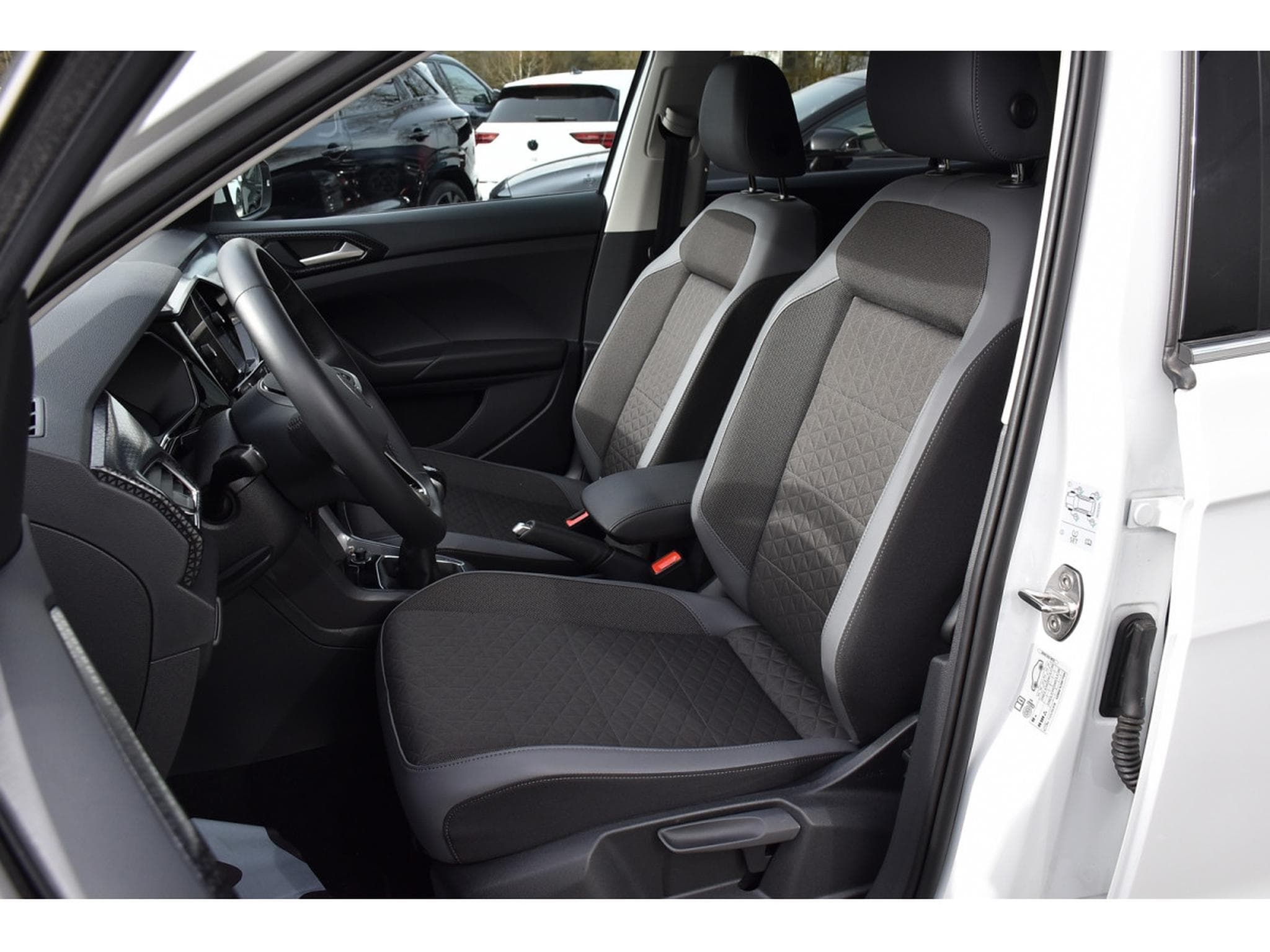 VW T-Cross 1.0 TSI Style ACC LANE SIDE GPS CAM 1° MAIN (2022) - Photo 6